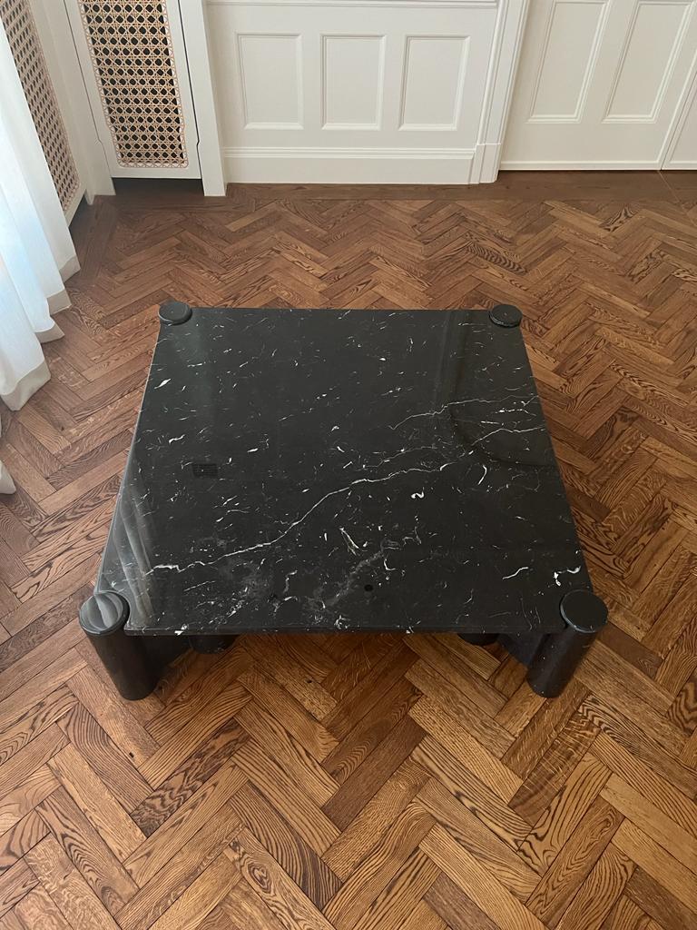 Gae Aulenti, Coffee Table & Design Classic 'Jumbo' in Marquina Marble, Knoll.  For Sale 1