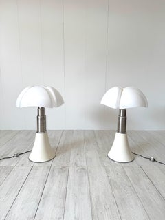 Gae Aulenti, Coppia di lampade mod. Pipistrello, Prod. Martinelli Luce, anni '70