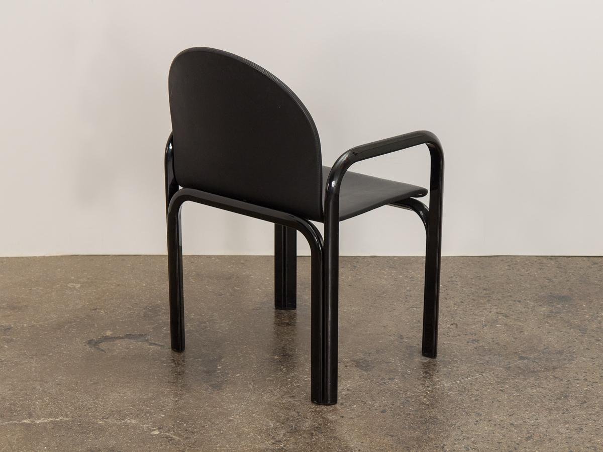 Gae Aulenti for Knoll Model 54A Dining Chairs In Good Condition In Brooklyn, NY