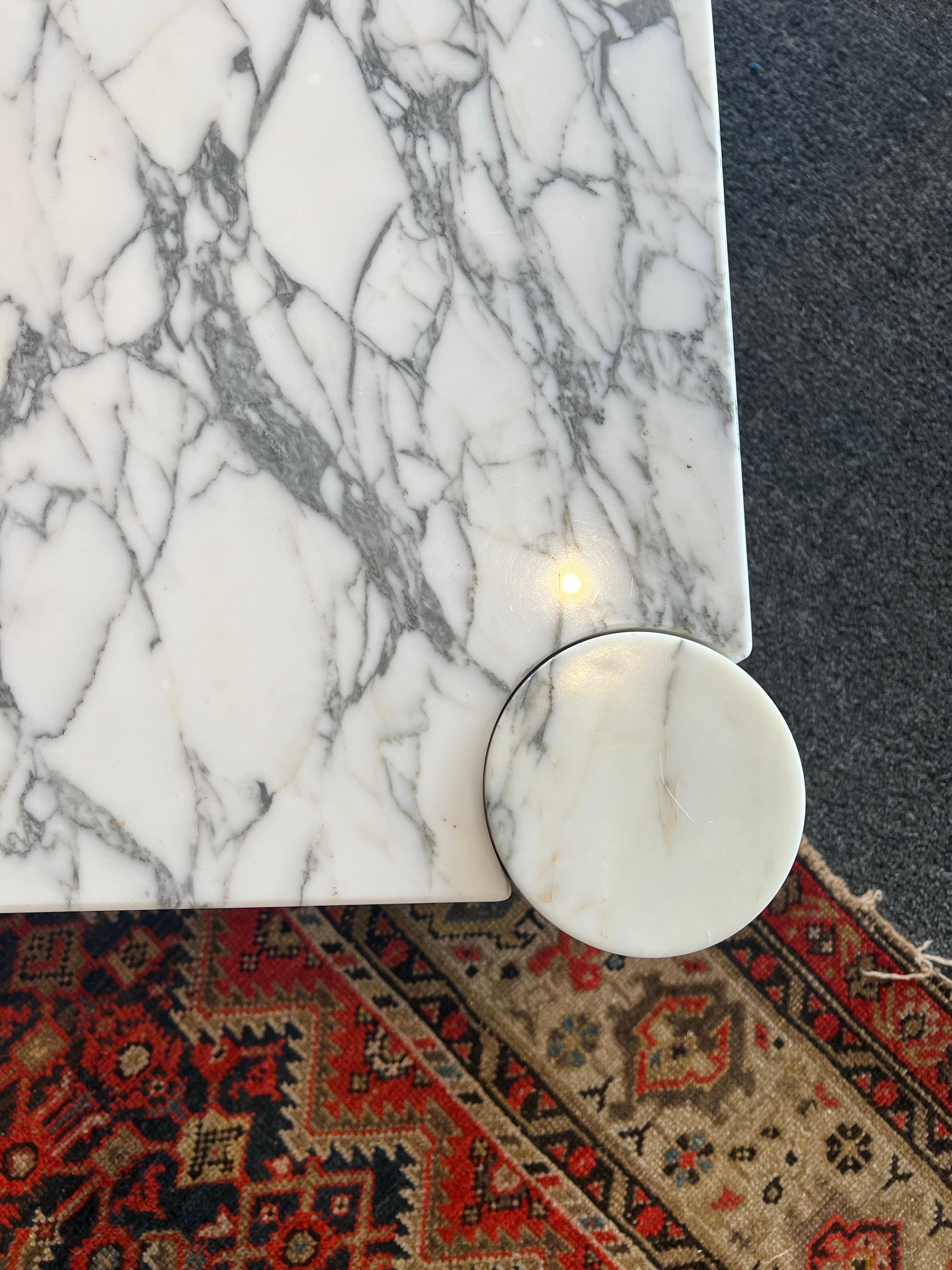 Gae Aulenti for Knoll, Rare ‘Jumbo’ Coffee Table in Arabescato Marble For Sale 7