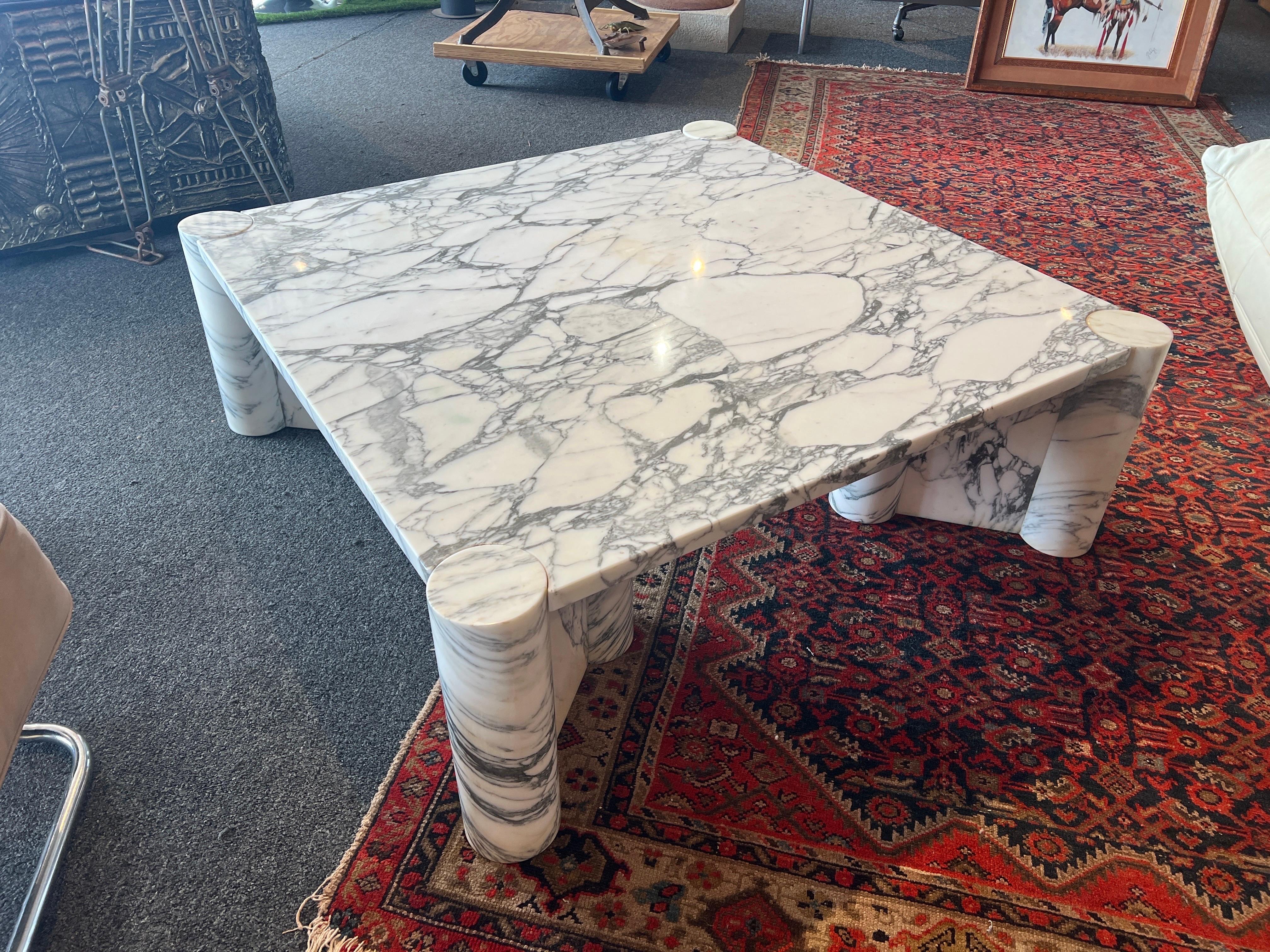 Gae Aulenti for Knoll, Rare ‘Jumbo’ Coffee Table in Arabescato Marble For Sale 11