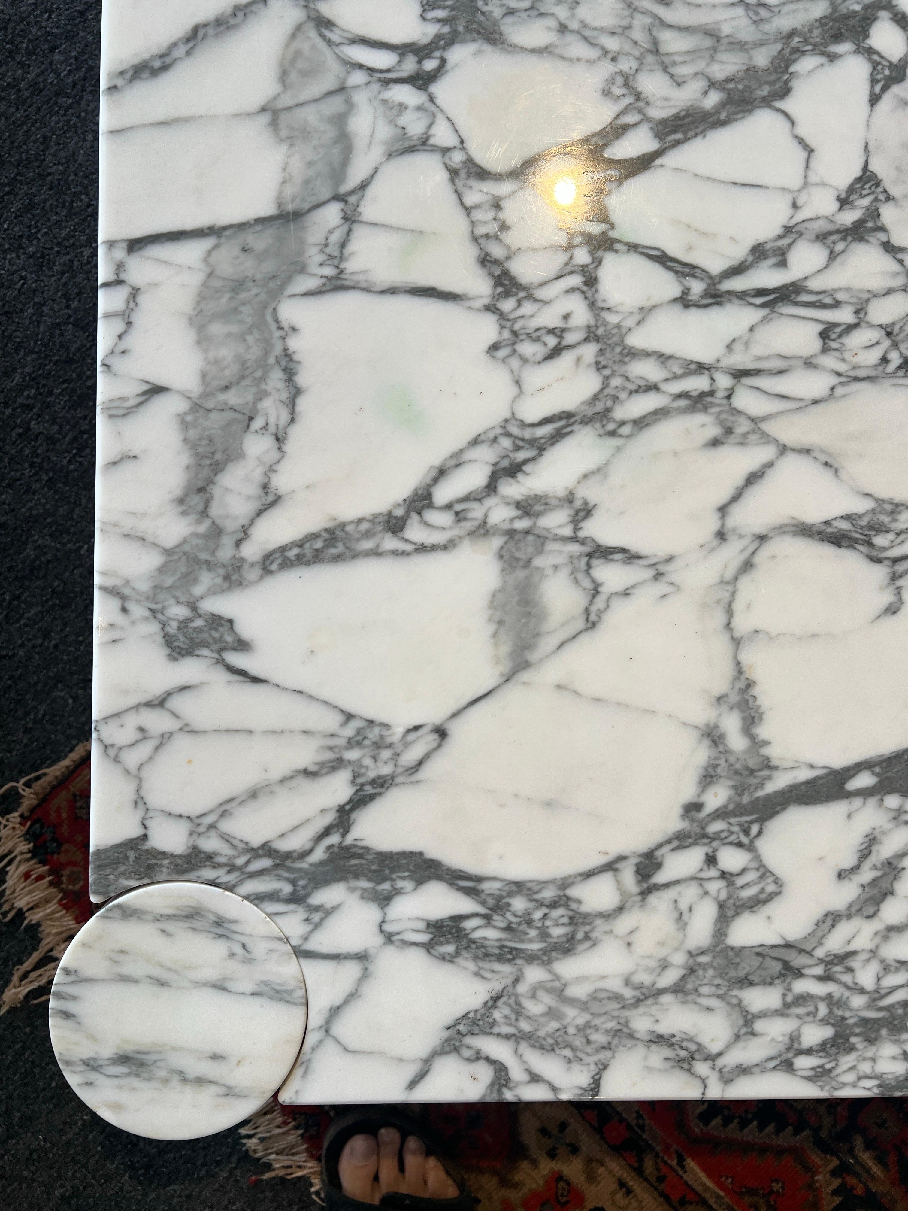 Gae Aulenti for Knoll, Rare ‘Jumbo’ Coffee Table in Arabescato Marble For Sale 12