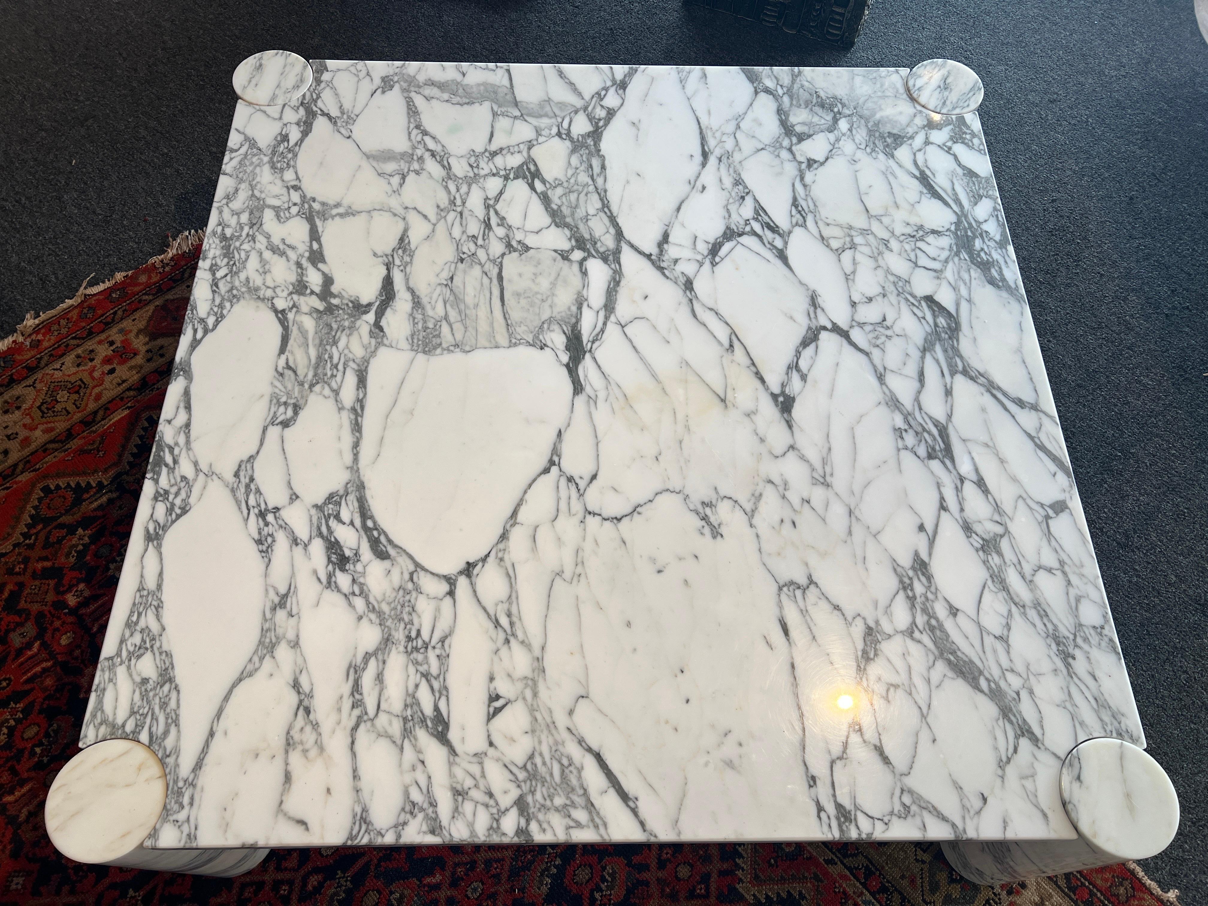 Gae Aulenti for Knoll, Rare ‘Jumbo’ Coffee Table in Arabescato Marble In Good Condition For Sale In Oklahoma City, OK