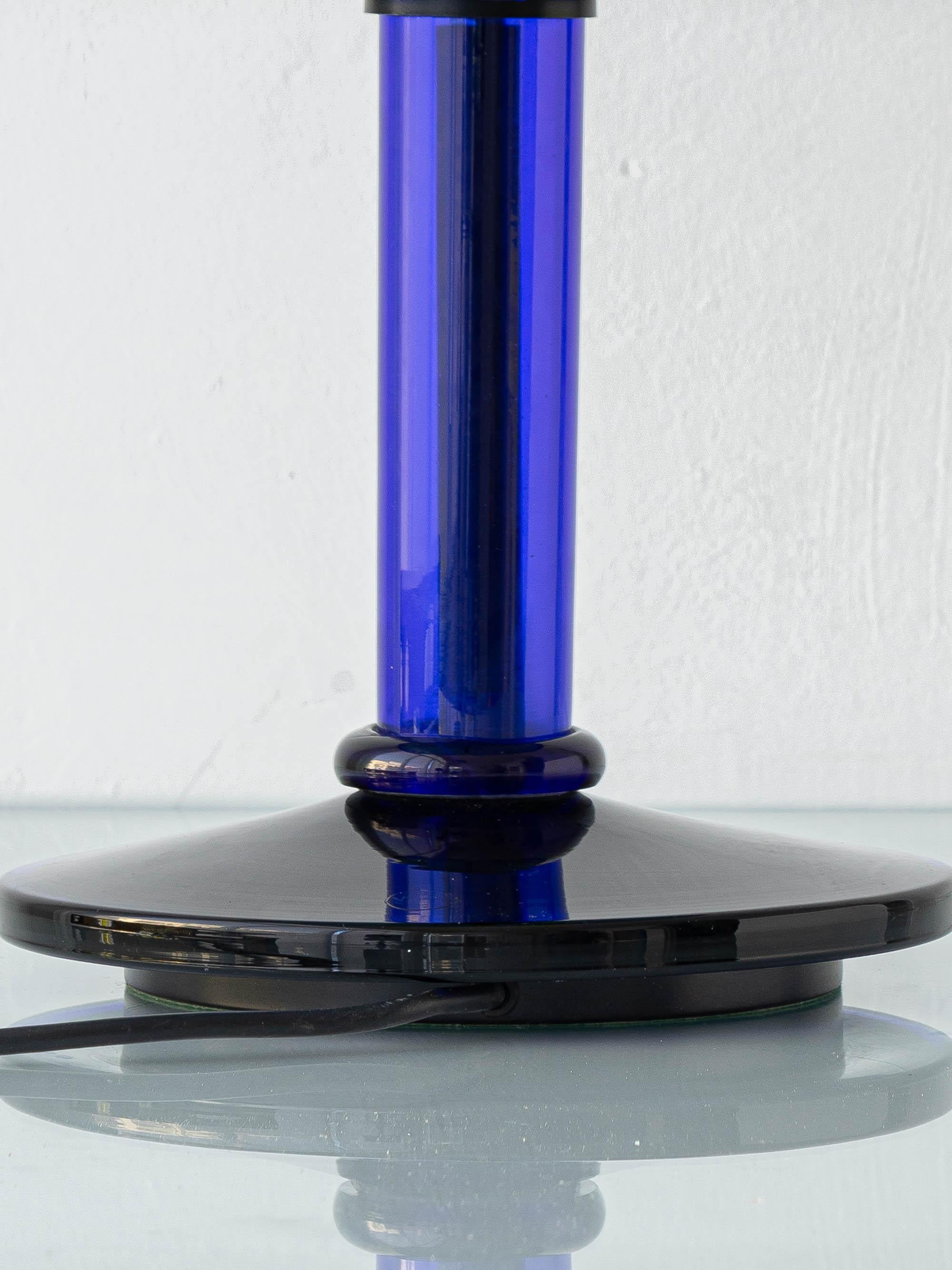 Gae Aulenti para Vistosi Lámpara de sobremesa de cristal de Murano, 