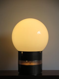 Lampada da tavolo Gae Aulenti "Mezzo Oracolo" per Artemide 1969