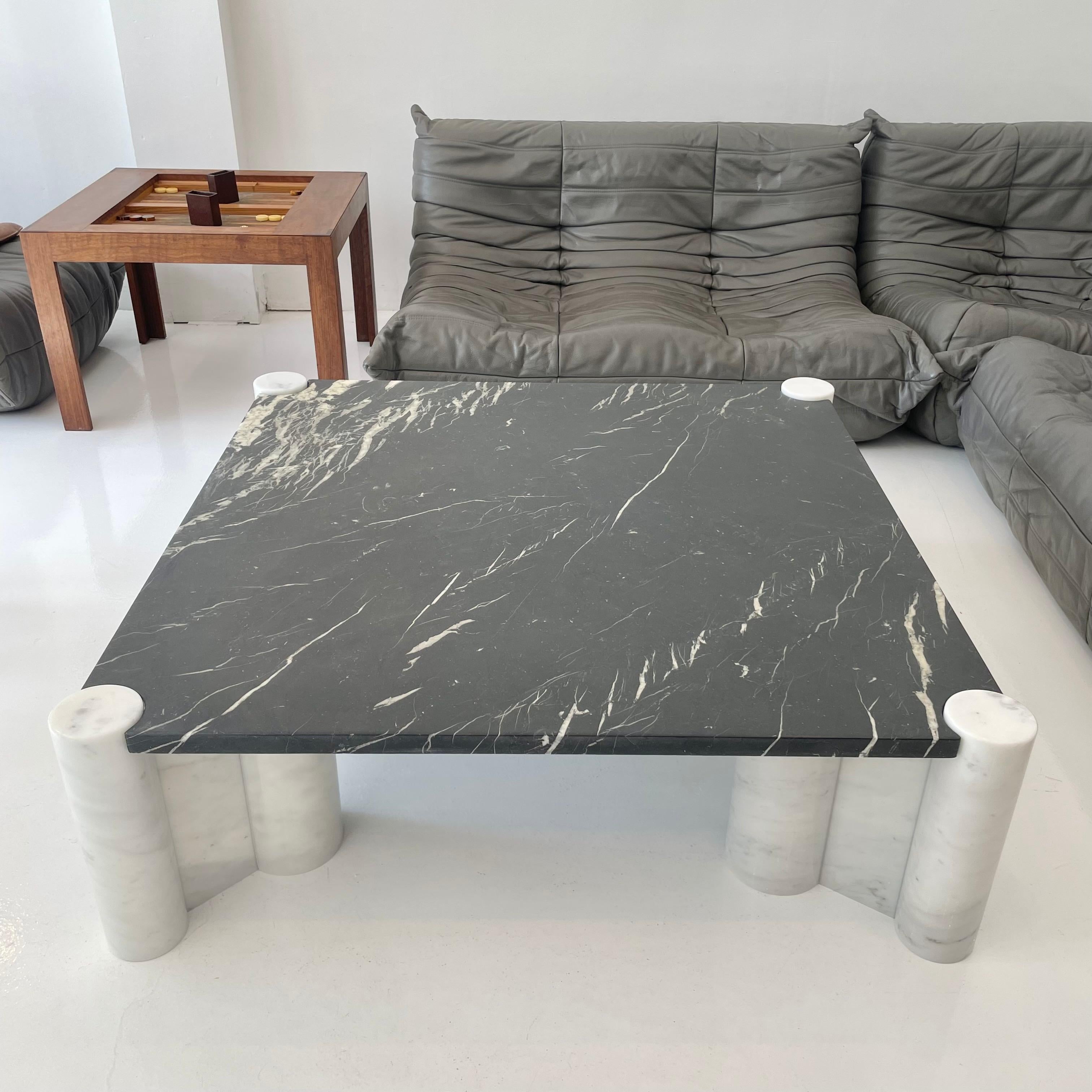 Gae Aulenti Jumbo Black and White Carrara Marble Table In Good Condition In Los Angeles, CA