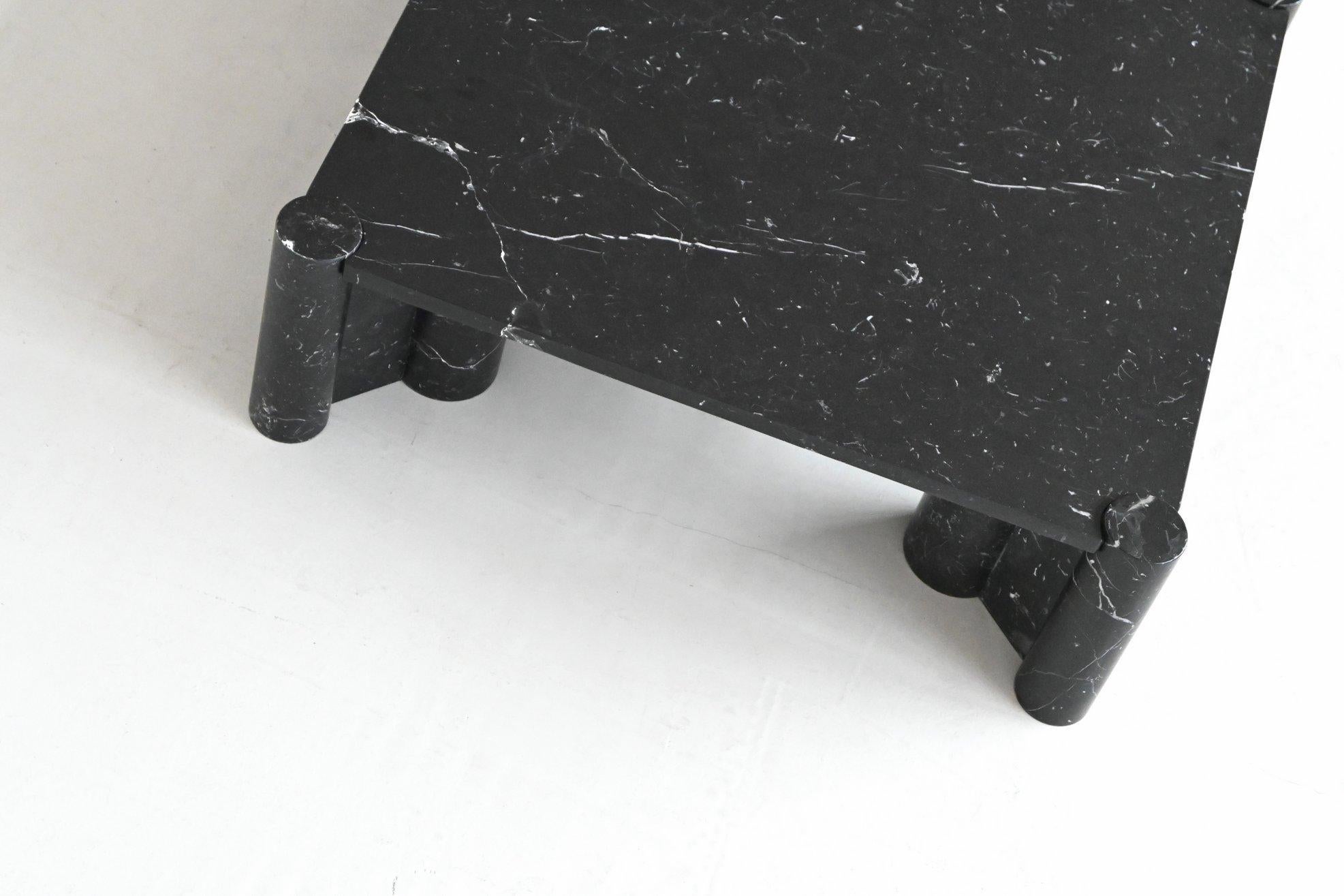 Gae Aulenti Jumbo coffee table black marble Knoll International Italy 1965 For Sale 4