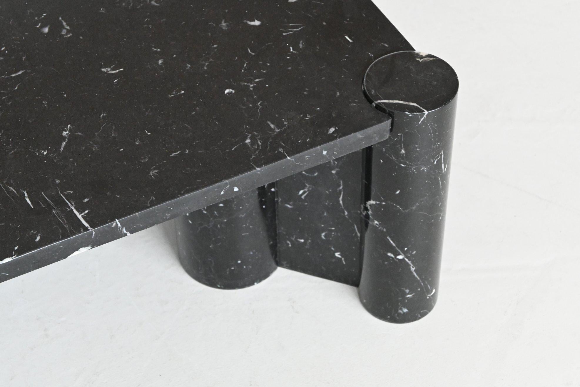 Gae Aulenti Mesa de centro Jumbo mármol negro Knoll International Italia 1965 mediados del siglo XX