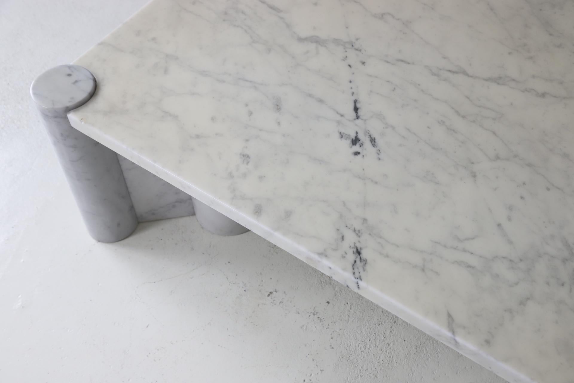 Gae Aulenti: Couchtisch „Jumbo“ aus Carrara-Marmor von Knoll (labeliert), 1965 im Angebot 3