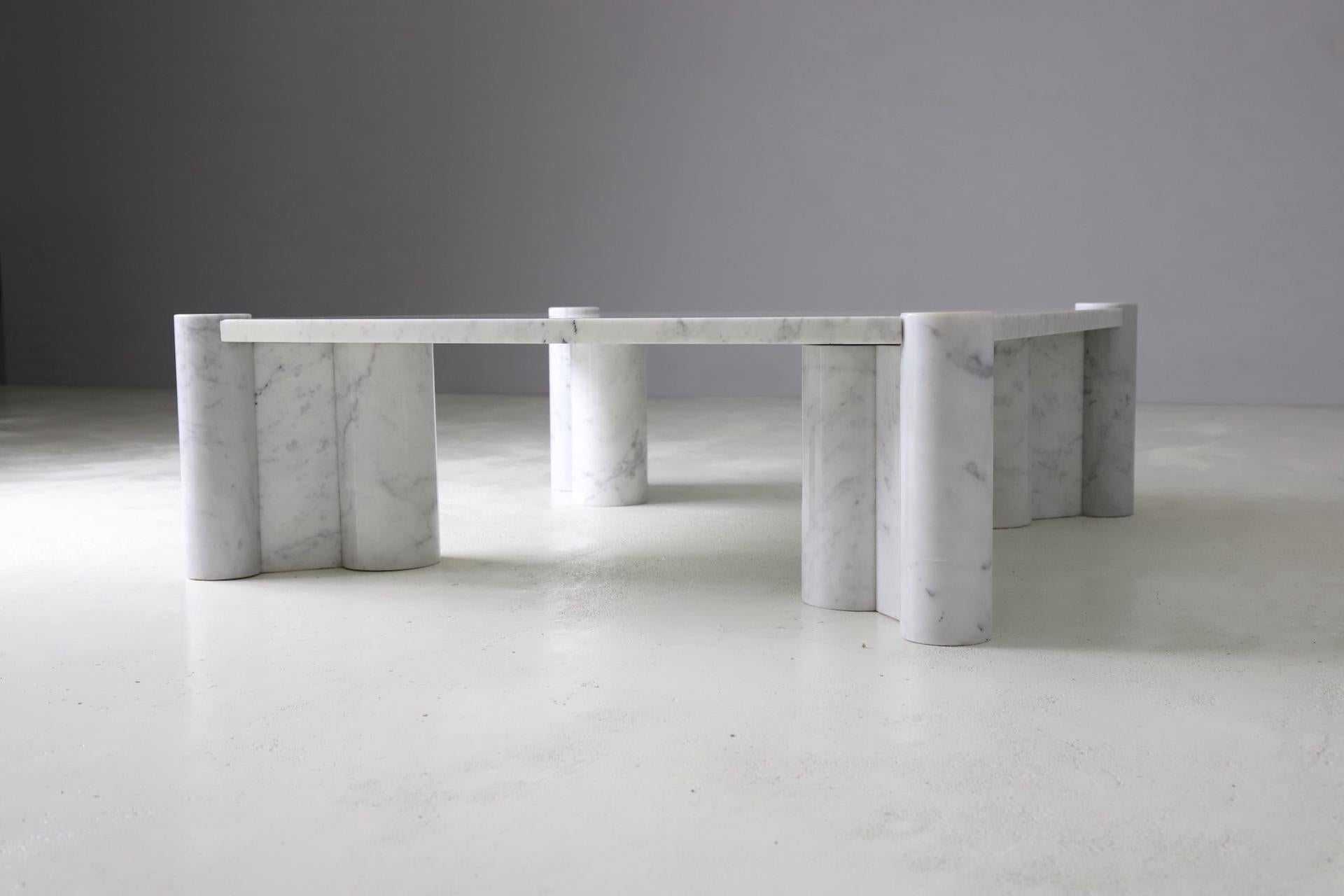 Gae Aulenti: Couchtisch „Jumbo“ aus Carrara-Marmor von Knoll (labeliert), 1965 im Angebot 1
