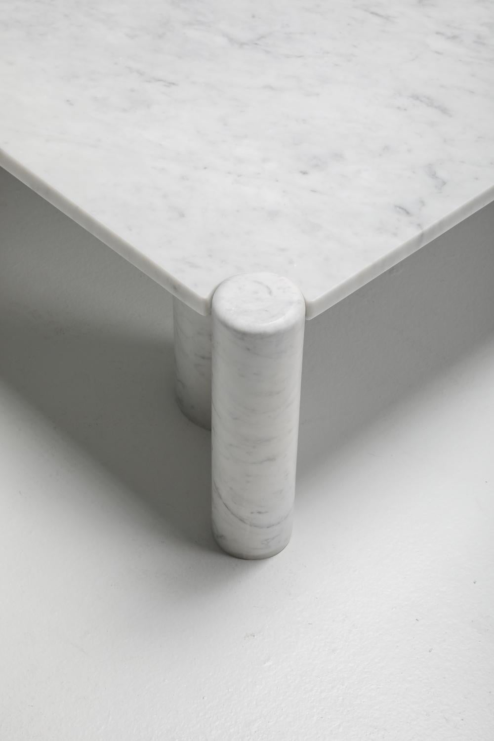 Gae Aulenti 'Jumbo' Coffee Table in Carrara White Marble 5