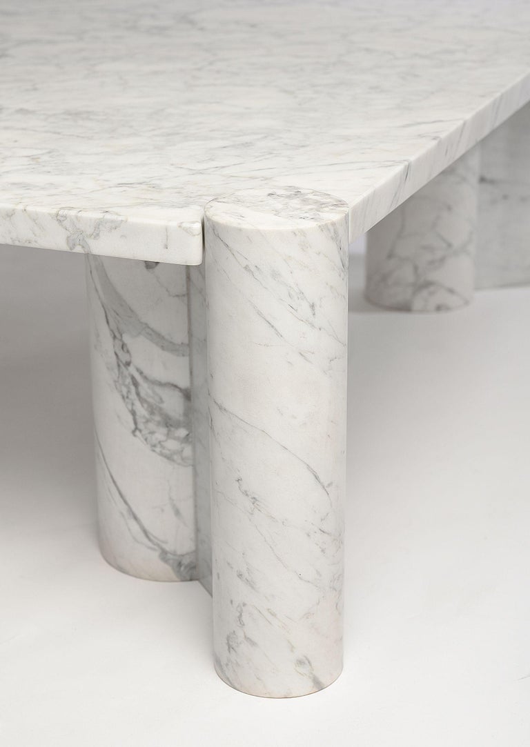 Mid-Century Modern Gae Aulenti Jumbo Coffee Table in Honed White Carrara Marble Knoll International For Sale