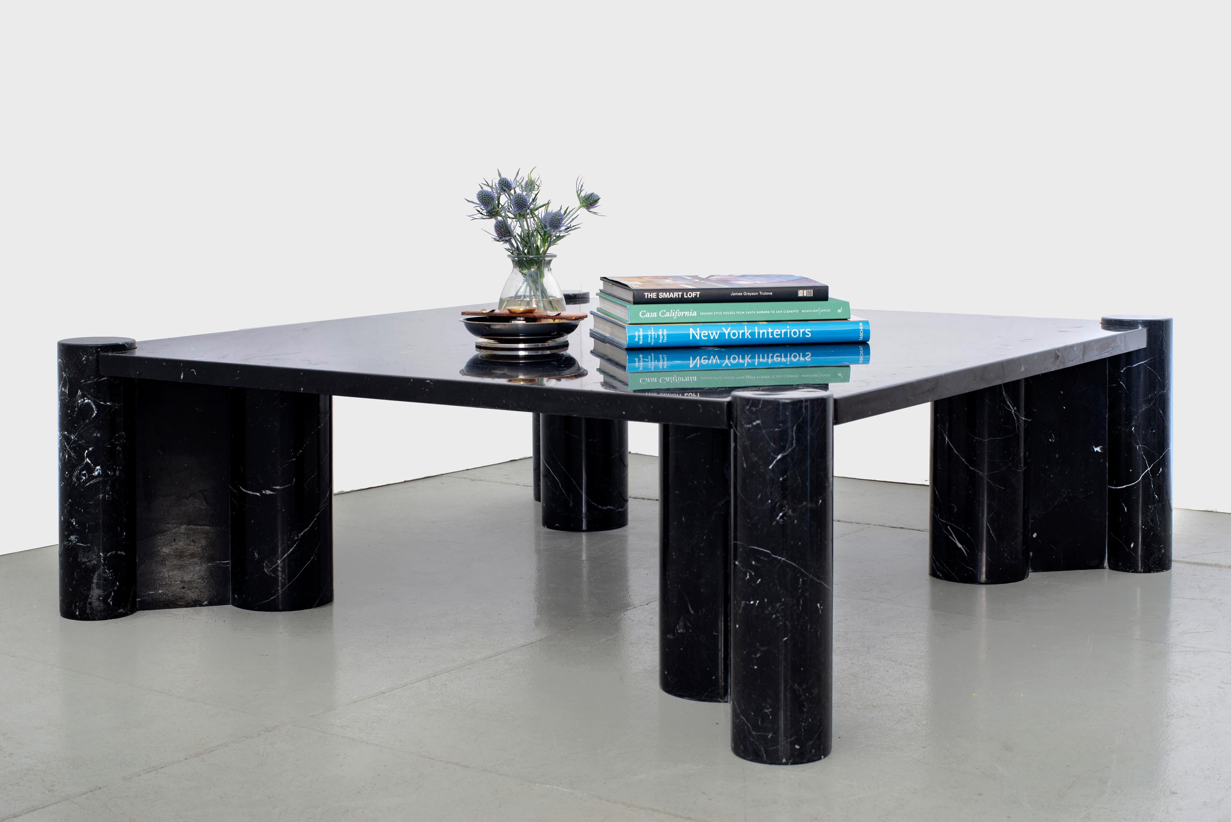 Magnifique table basse en marbre noir 