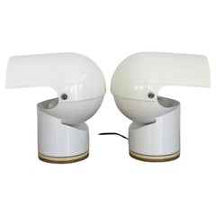 Gae Aulenti, lampade da tavolo "Pileino" in metallo bianco di metà secolo per Artemide, anni '70