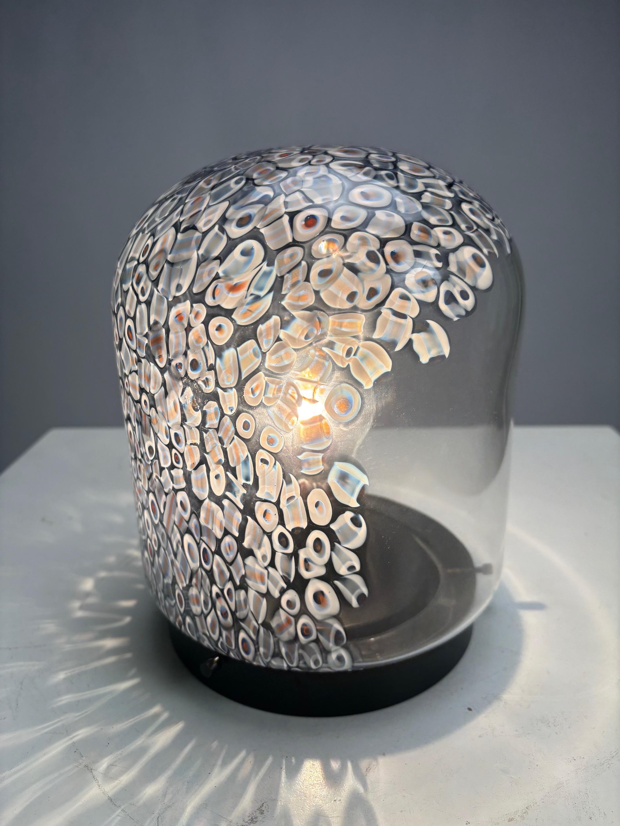 Mid-Century moderno Gae Aulenti, 'Neverrino' murrine-blown glass table lamp , Vistosi Italy 1970 in vendita