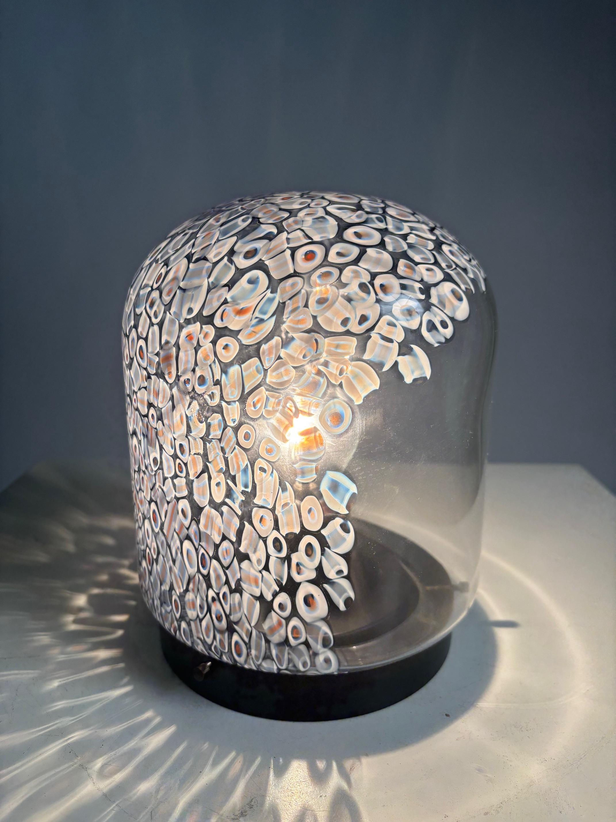 Italiano Gae Aulenti, 'Neverrino' murrine-blown glass table lamp , Vistosi Italy 1970 in vendita
