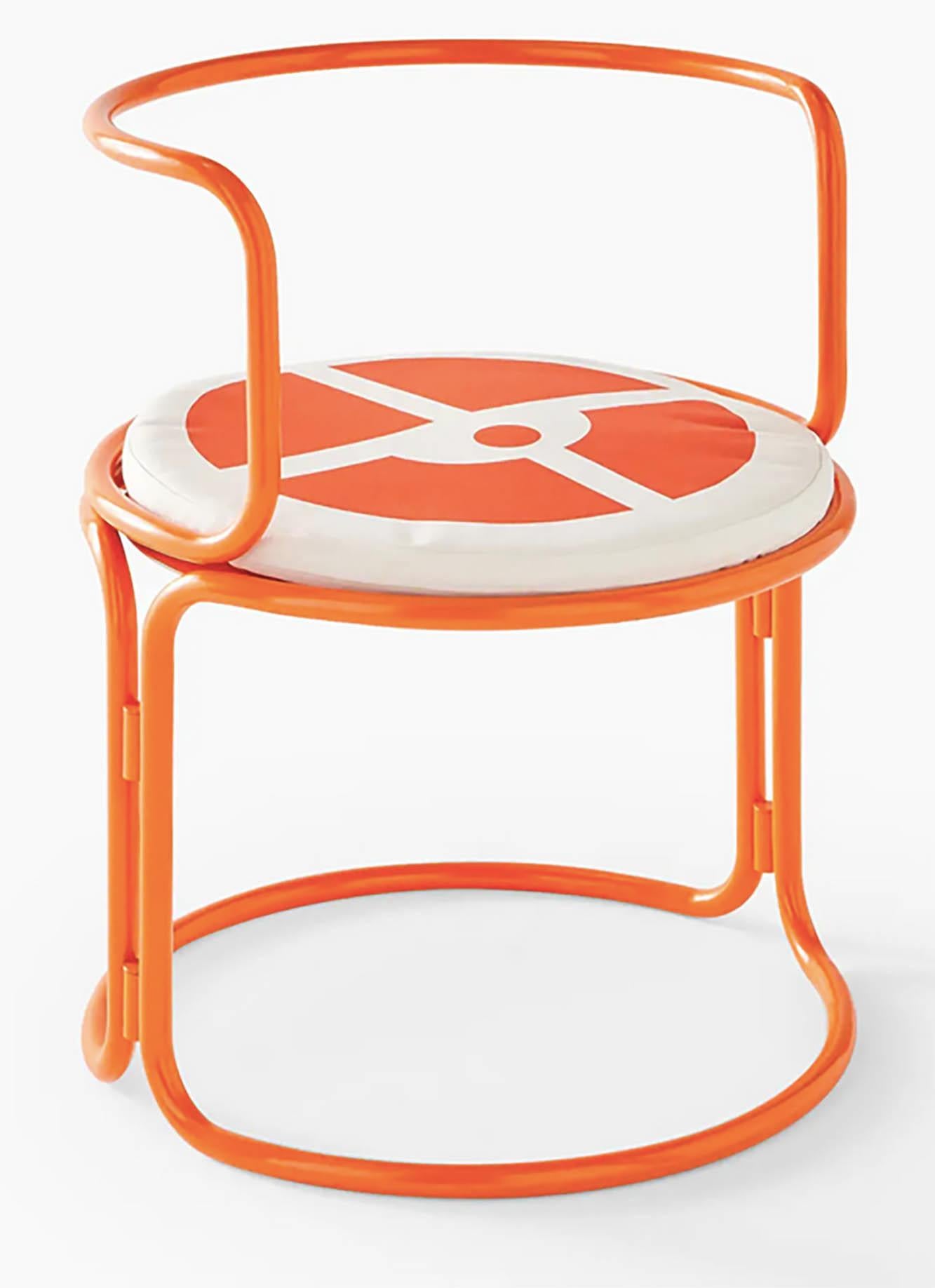 Gae Aulenti, orange lacquered steel armchairs For Sale 6