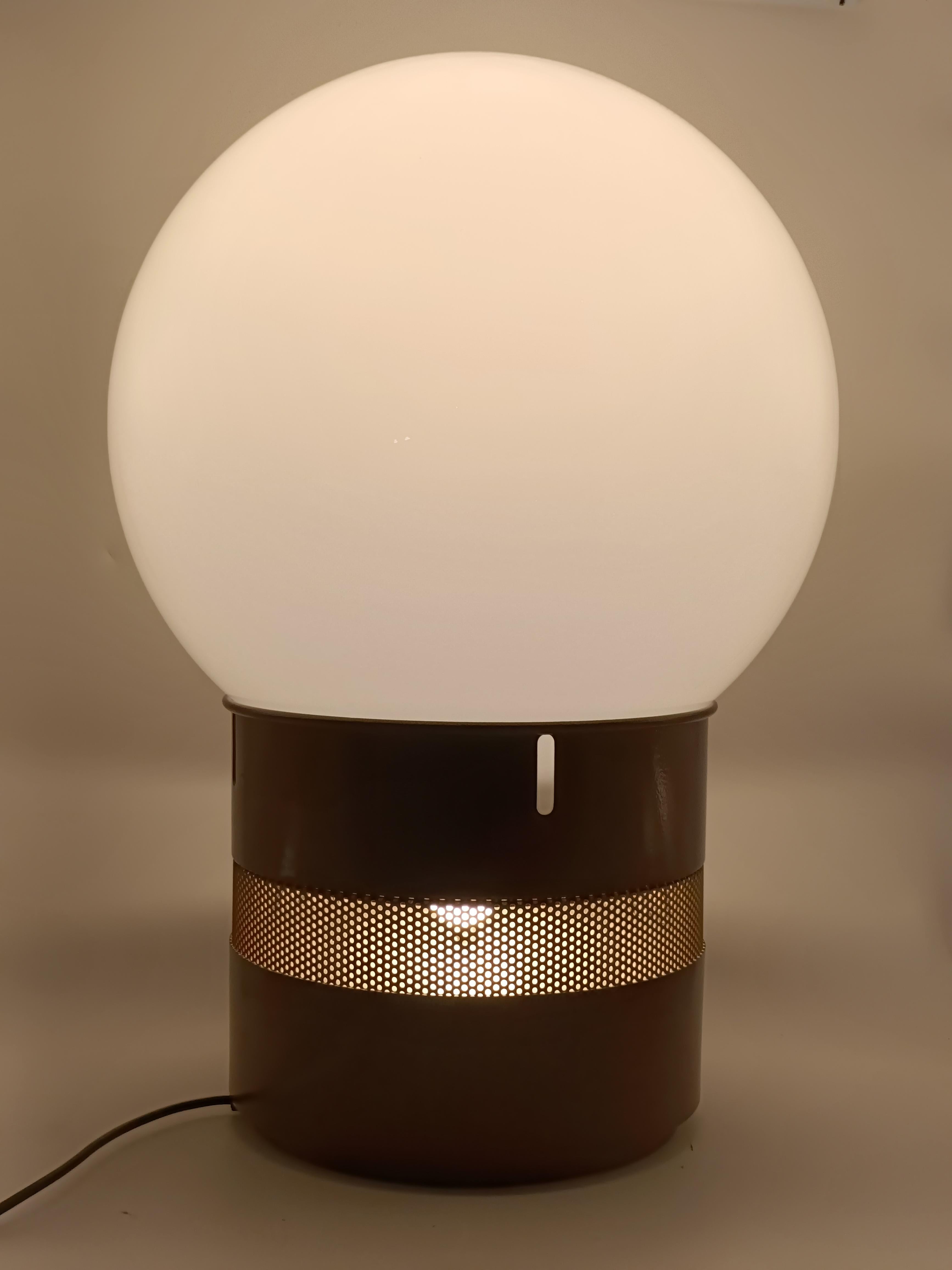 Gae Aulenti per Artemide Lampada da Tavolo 