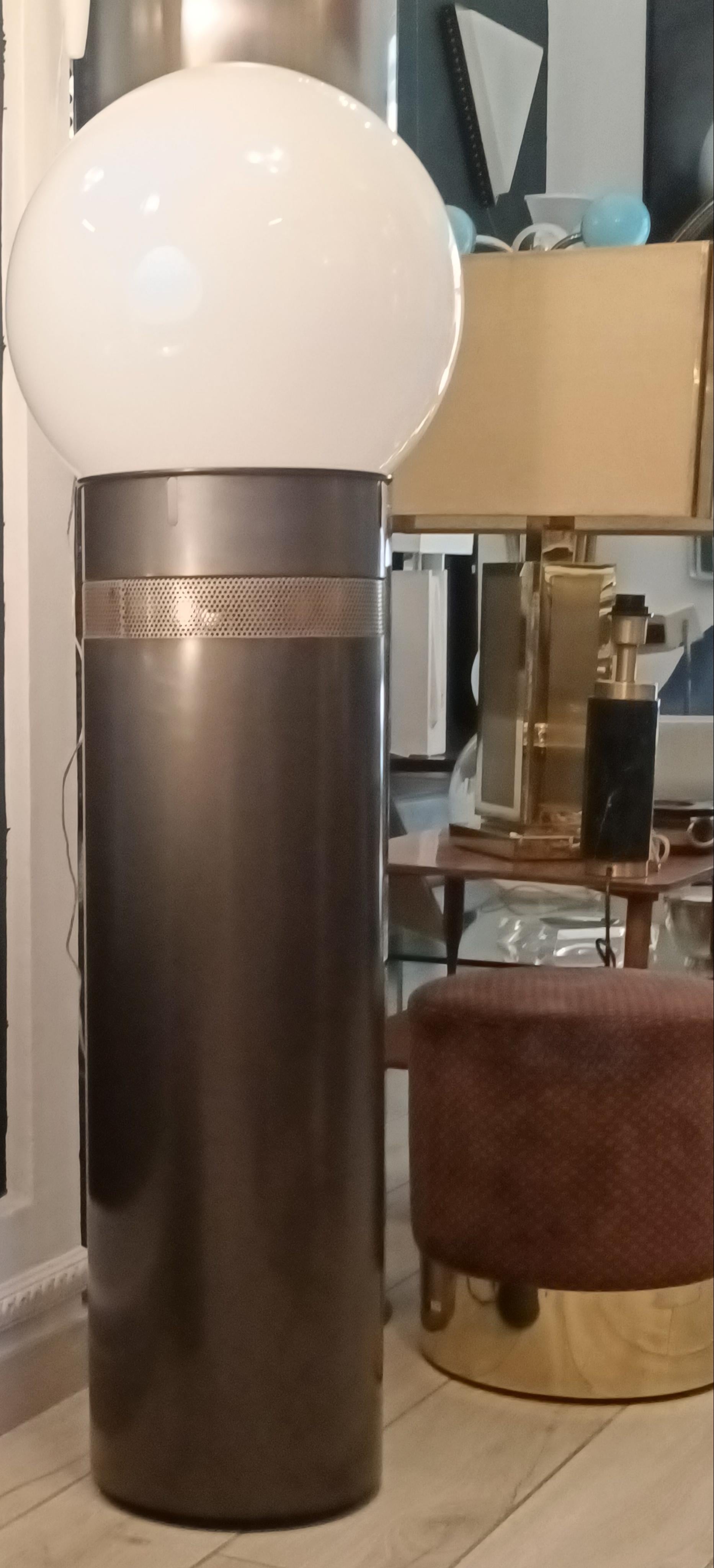 Gae Aulenti para Artemide Lámpara de pie 'Oracolo' Gris, Italia 1970s Metal en venta