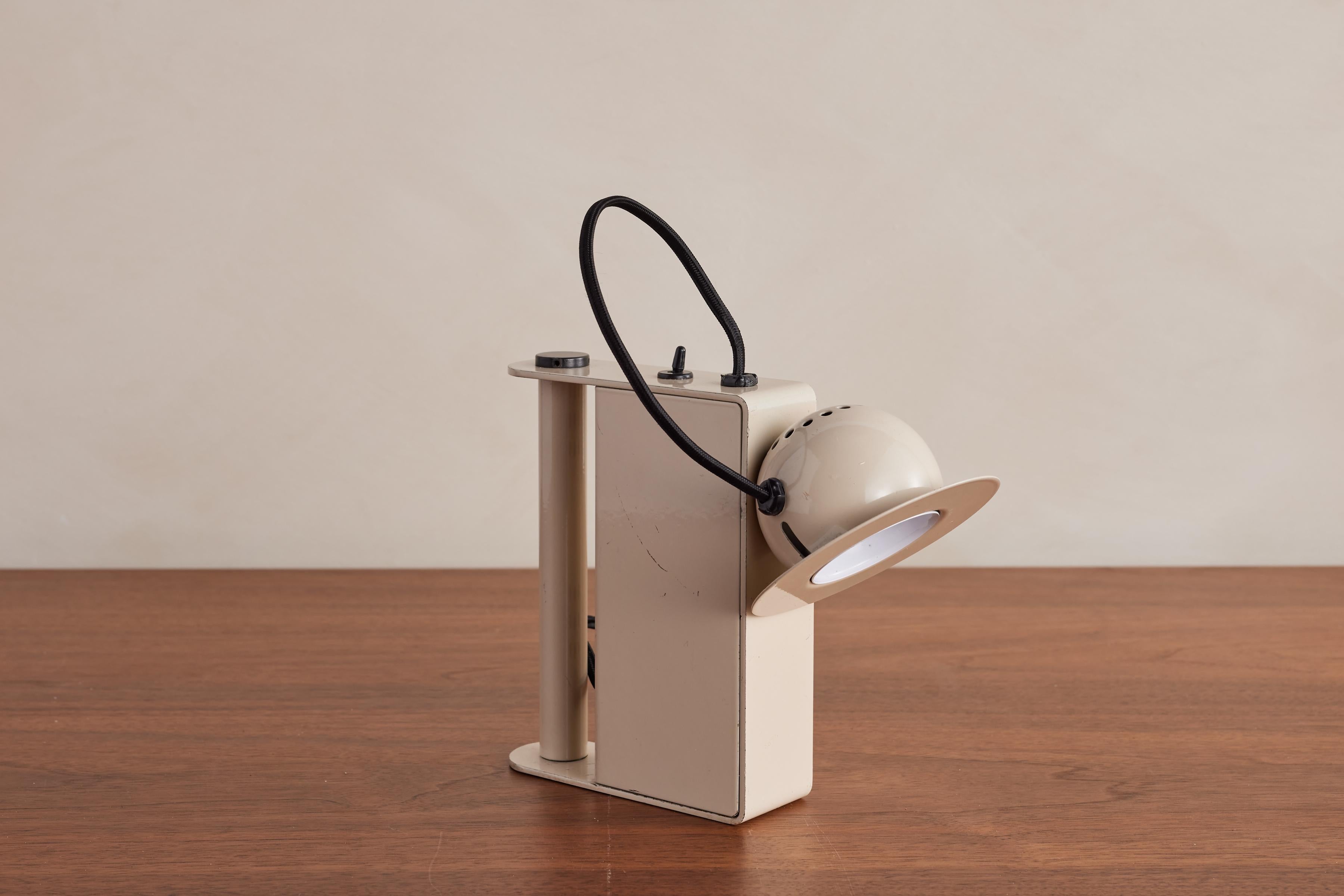 Gae Aulenti & Piero Castiglioni Lámpara de mesa Minibox en venta 5