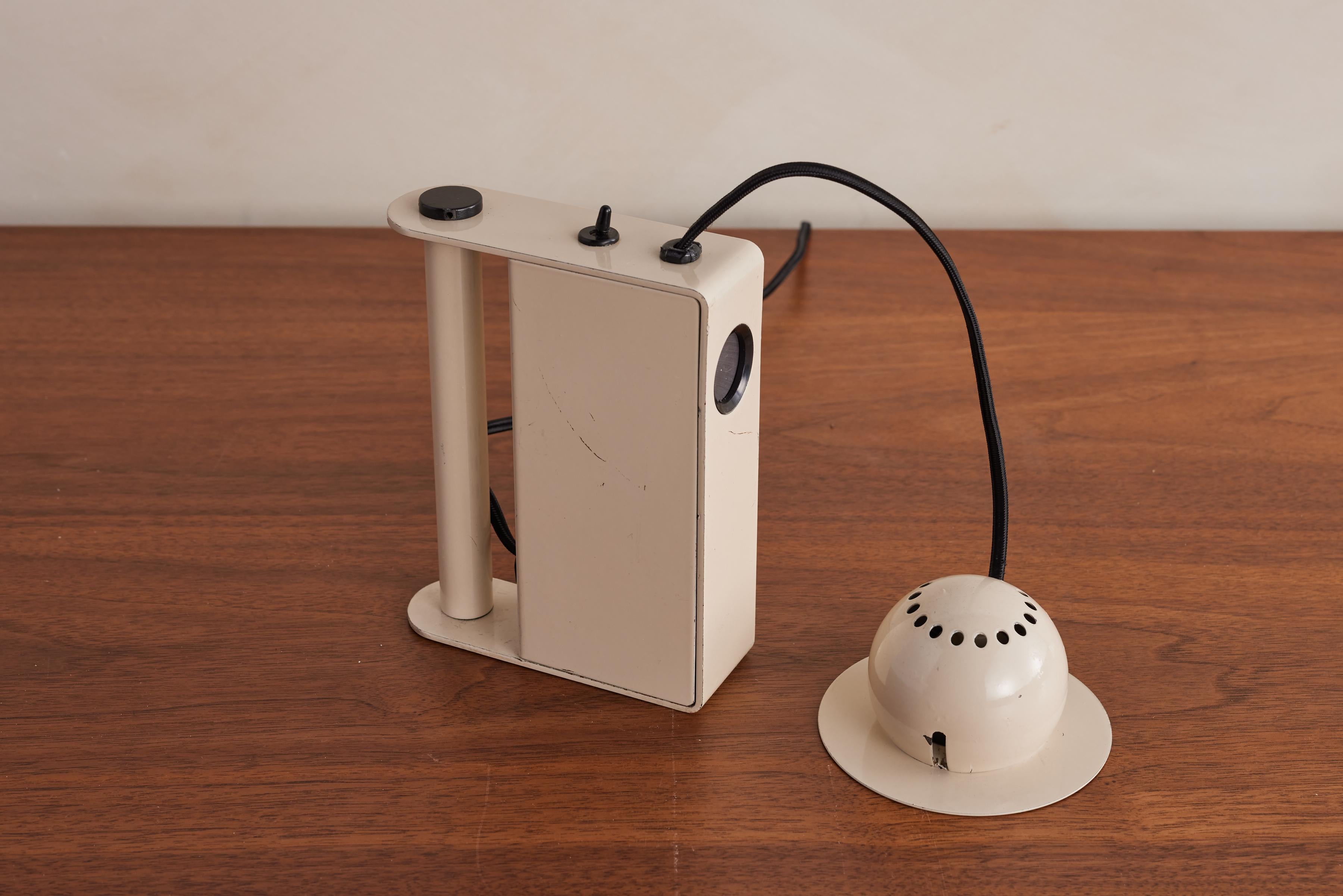 Gae Aulenti & Piero Castiglioni Lámpara de mesa Minibox Italiano en venta