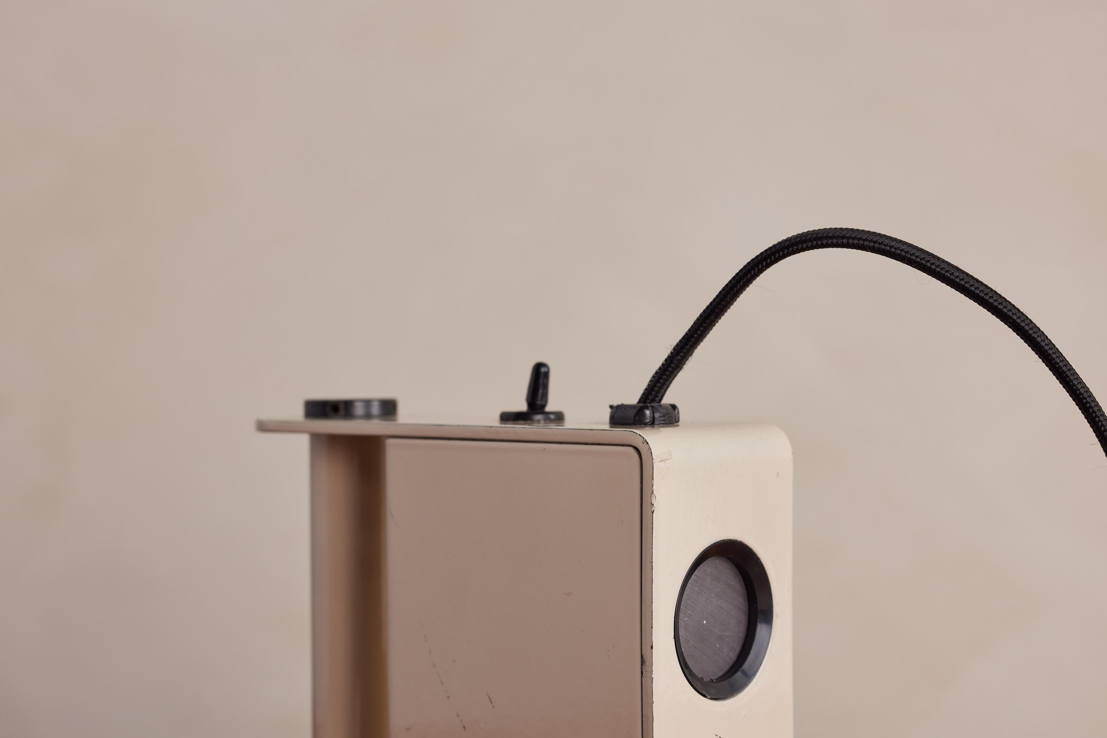 Gae Aulenti & Piero Castiglioni Lámpara de mesa Minibox en venta 1