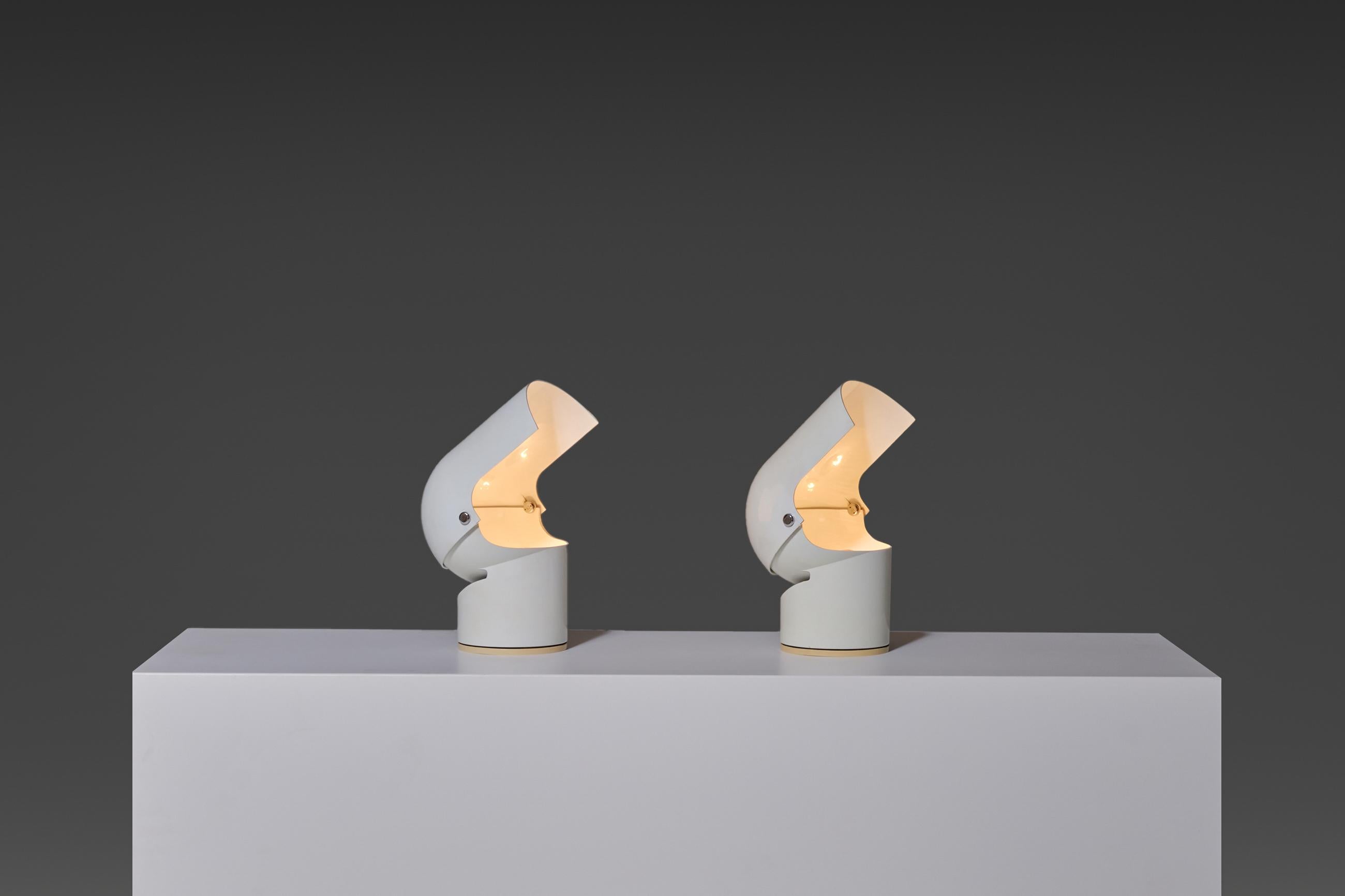 Set of two ‘Pileino’ table lamps by Gae Aulenti for Artemide, Italy 1972. Remarkable design named after the pileus due to it’s mushroom shaped cap, made in white lacquered aluminium. The shade and base can be adjusted in a number of different