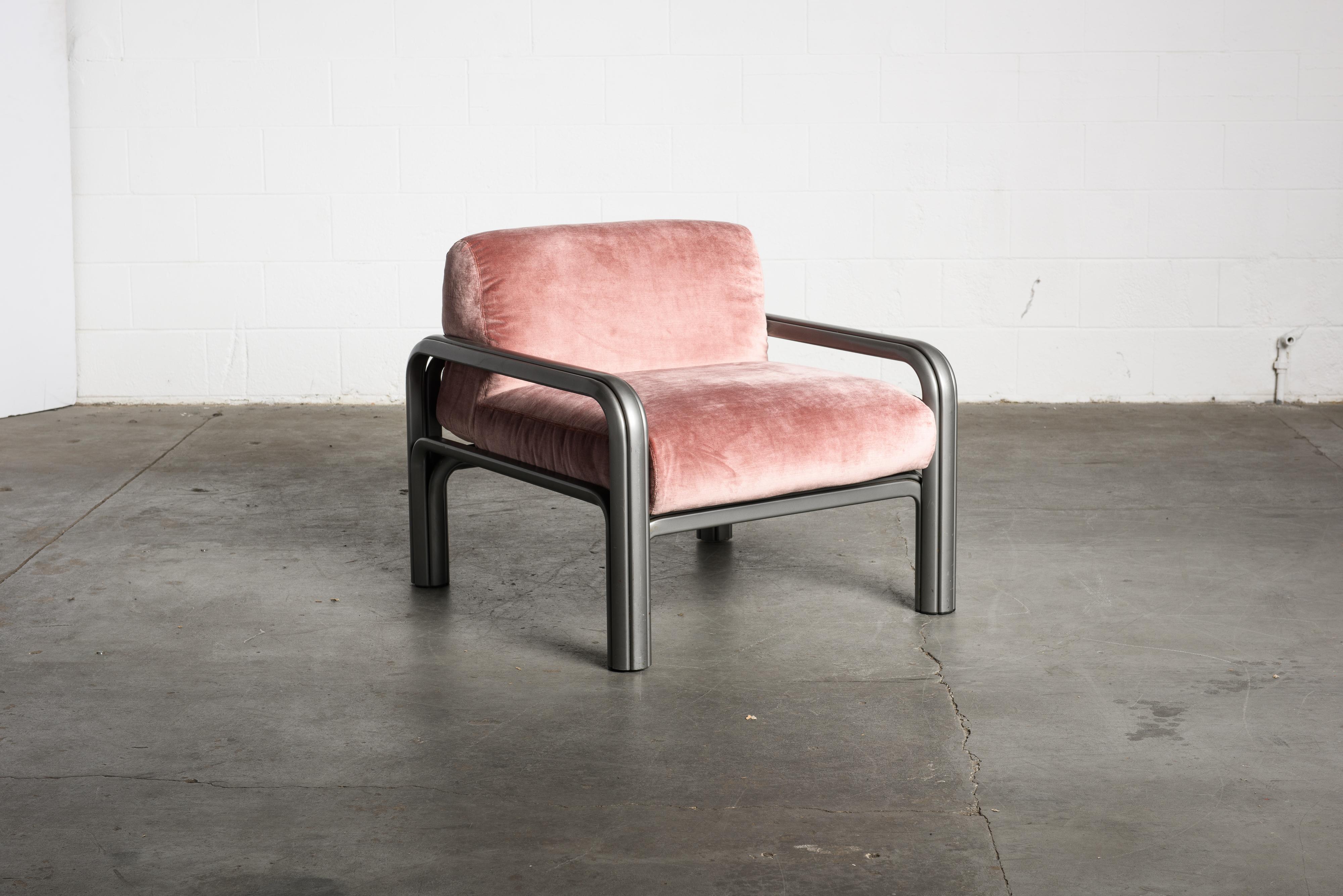 Late 20th Century Gae Aulenti Pink Velvet and Grey Steel Lounge Chairs for Knoll International