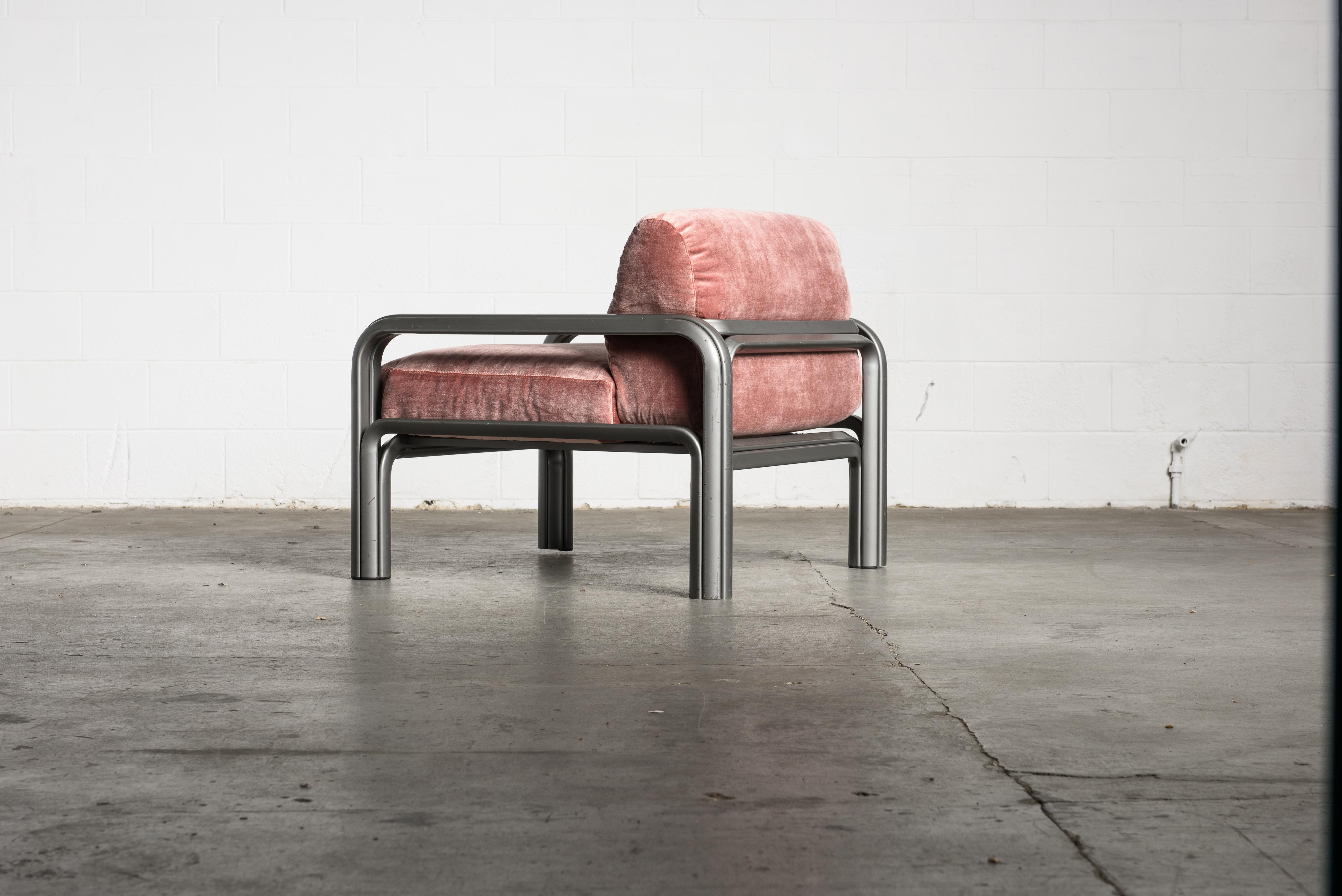 Gae Aulenti Pink Velvet and Grey Steel Lounge Chairs for Knoll International 4