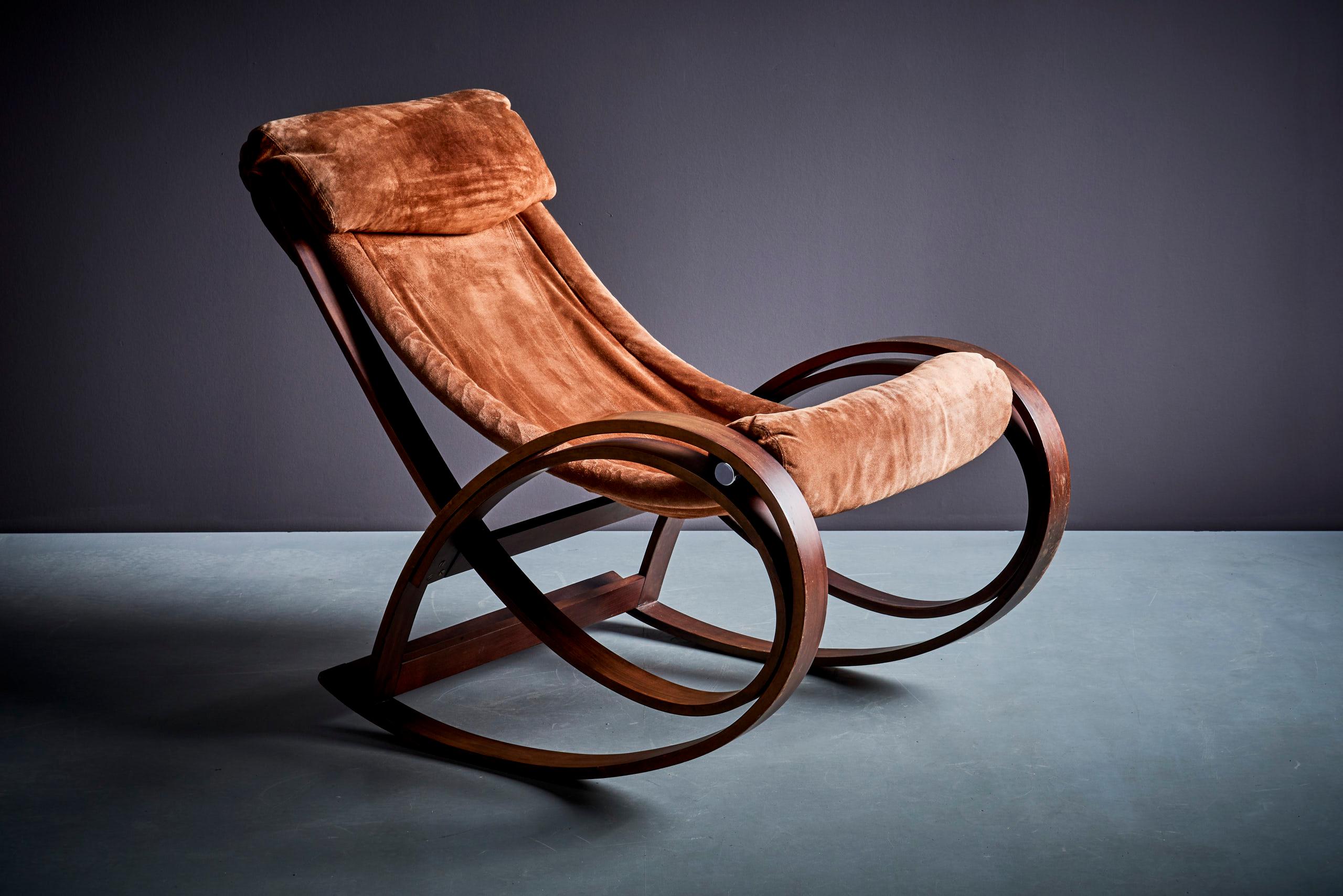 Gae Aulenti Sgarsul Rocking Chair by Poltronova 1962 in suede leather 4