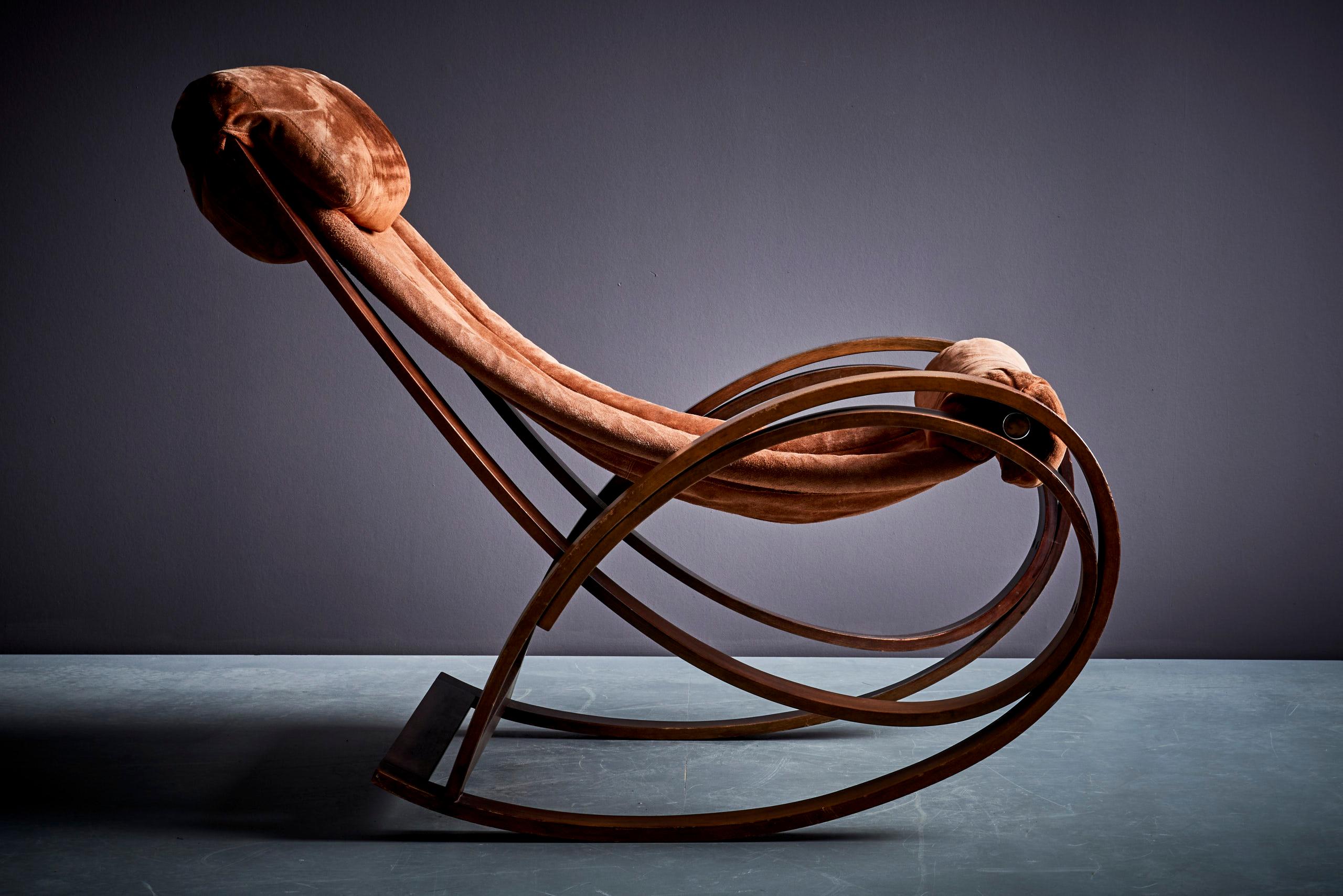 Gae Aulenti Sgarsul Rocking Chair by Poltronova 1962 in suede leather In Good Condition In Berlin, DE