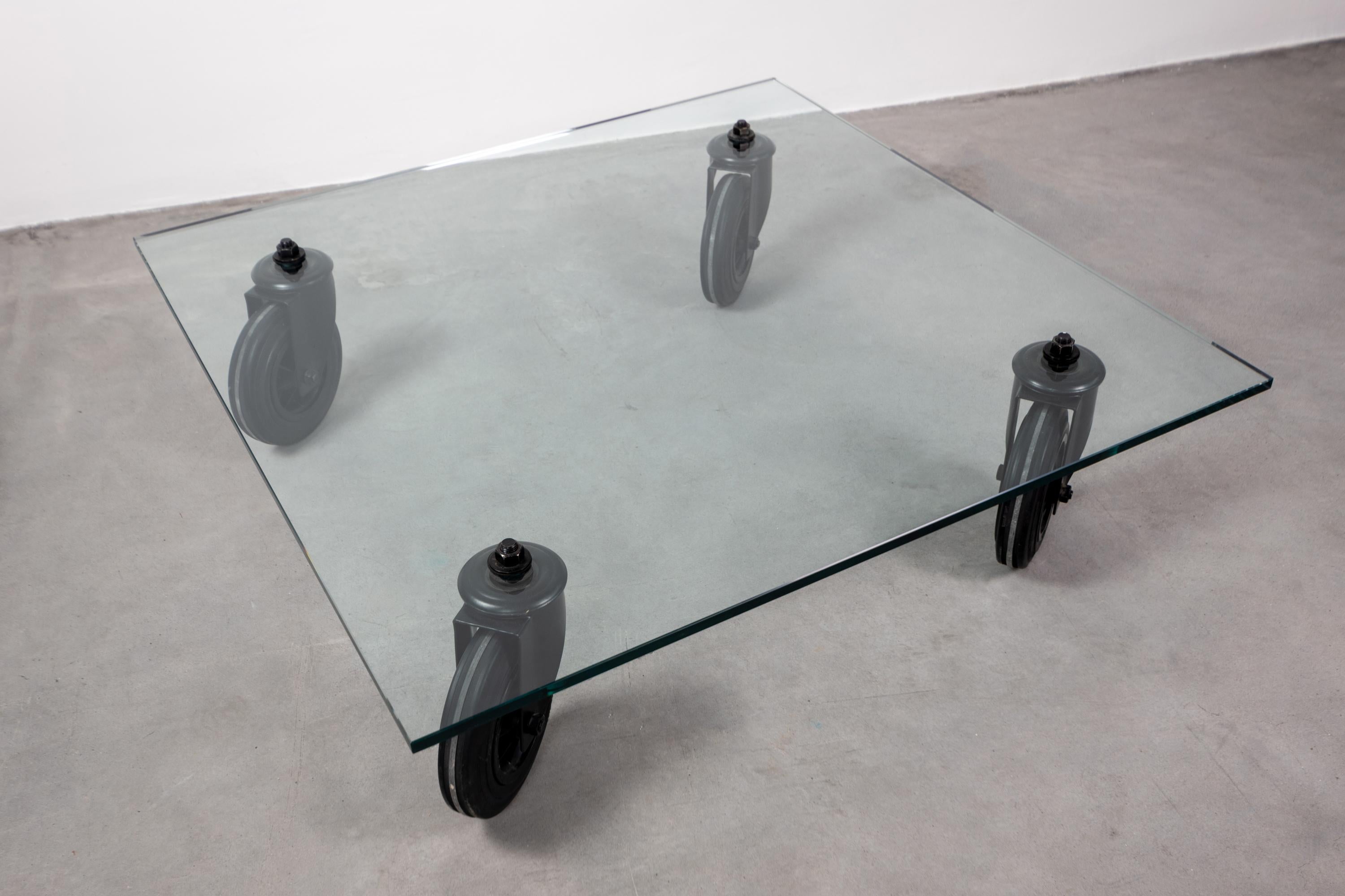 Painted Gae Aulenti Square Coffee Table with Wheels for Fontana Arte, 1980