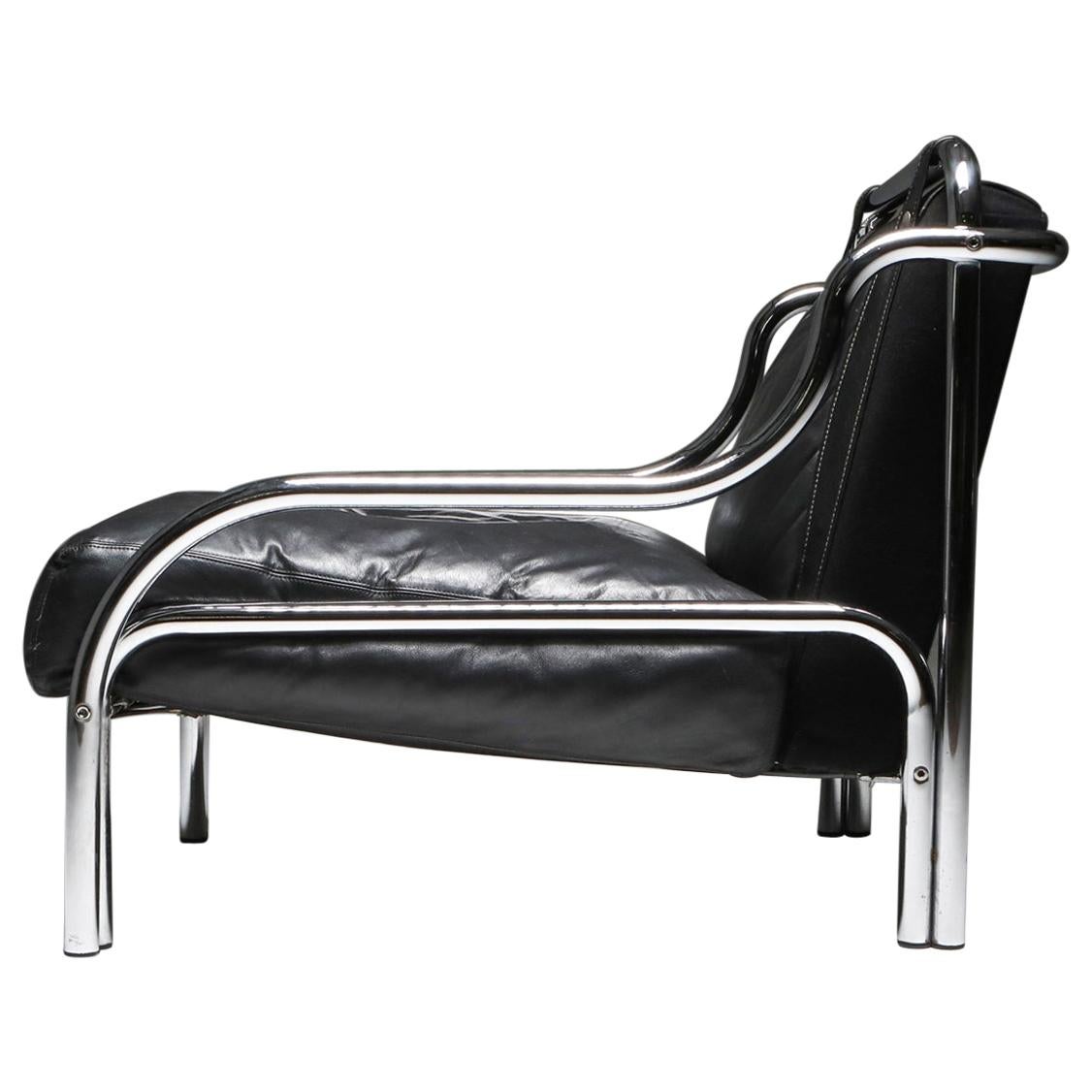 Gae Aulenti 'Stringa' Armchair Black