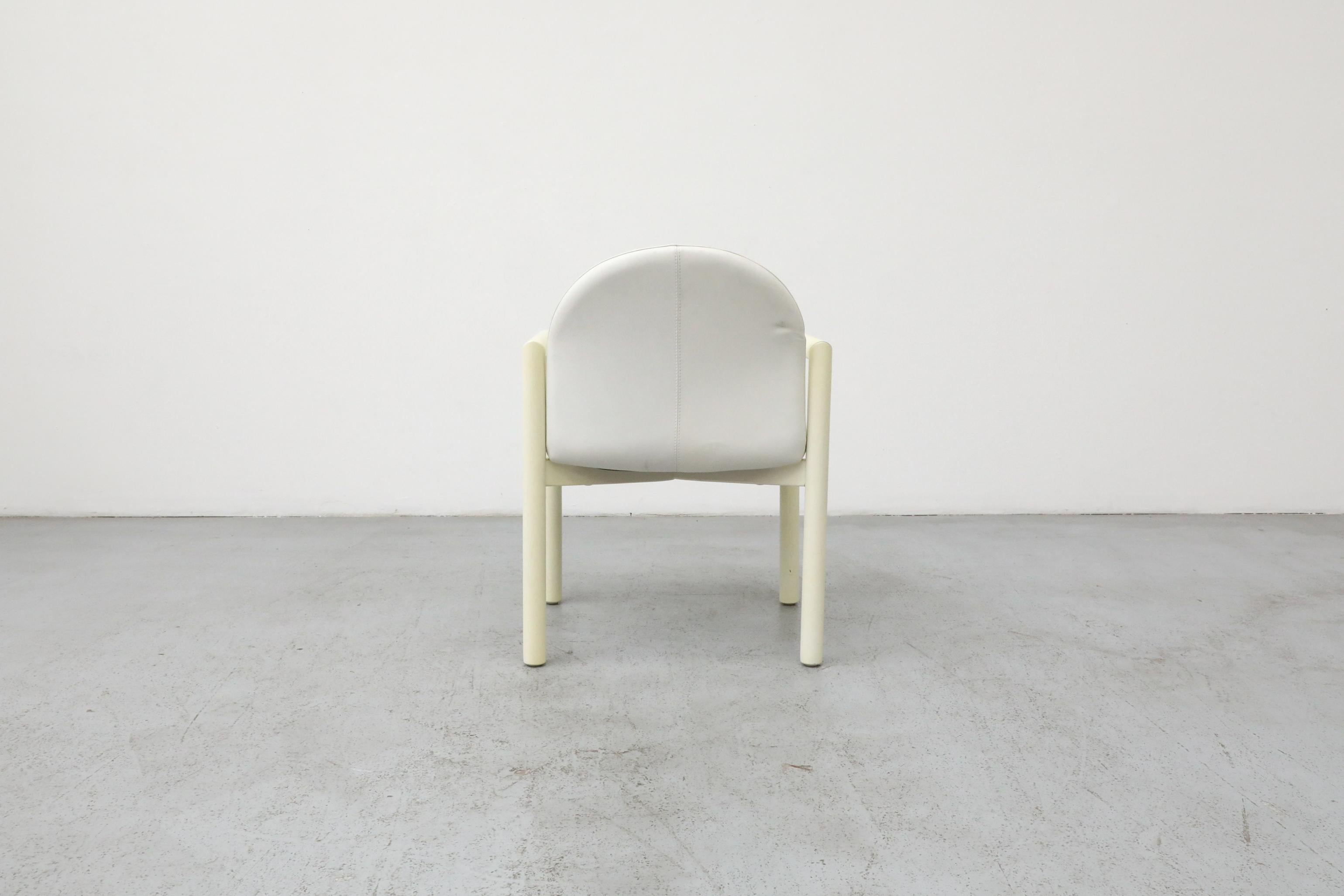 Gae Aulenti Style Weiß lackierter Kiefern- und Ledersessel von COR, Deutschland 1970er Jahre (Britisch) im Angebot