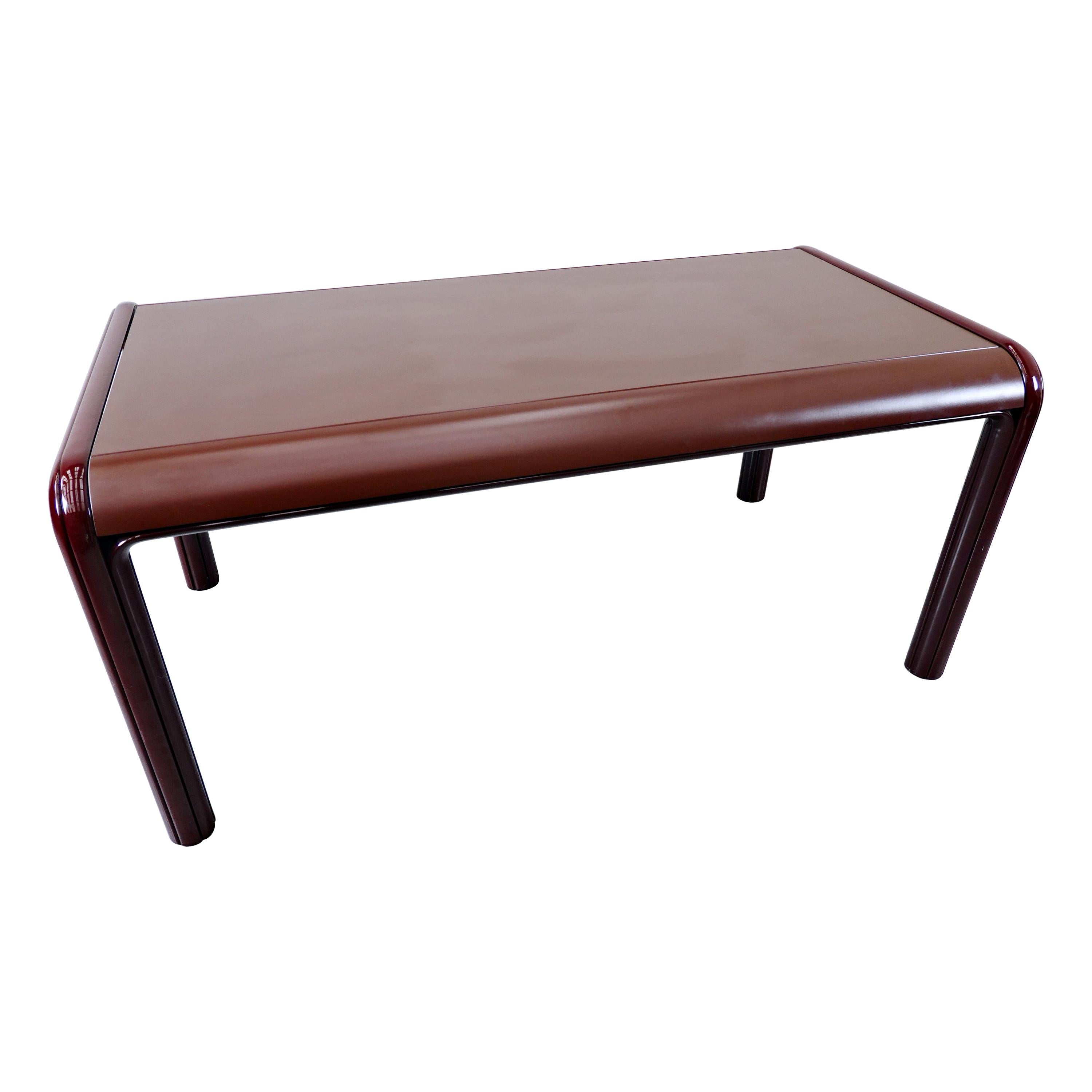 Gae Aulenti, roter Mid-Century Modern-Tisch für Knoll International