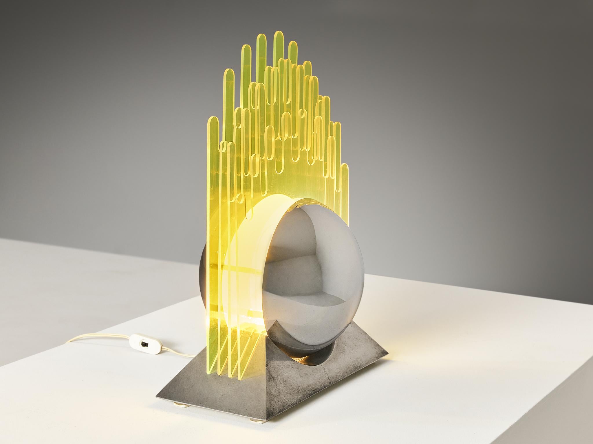 Post-Modern Gae Aulenti Table Lamp in Plexiglass and Metal  For Sale
