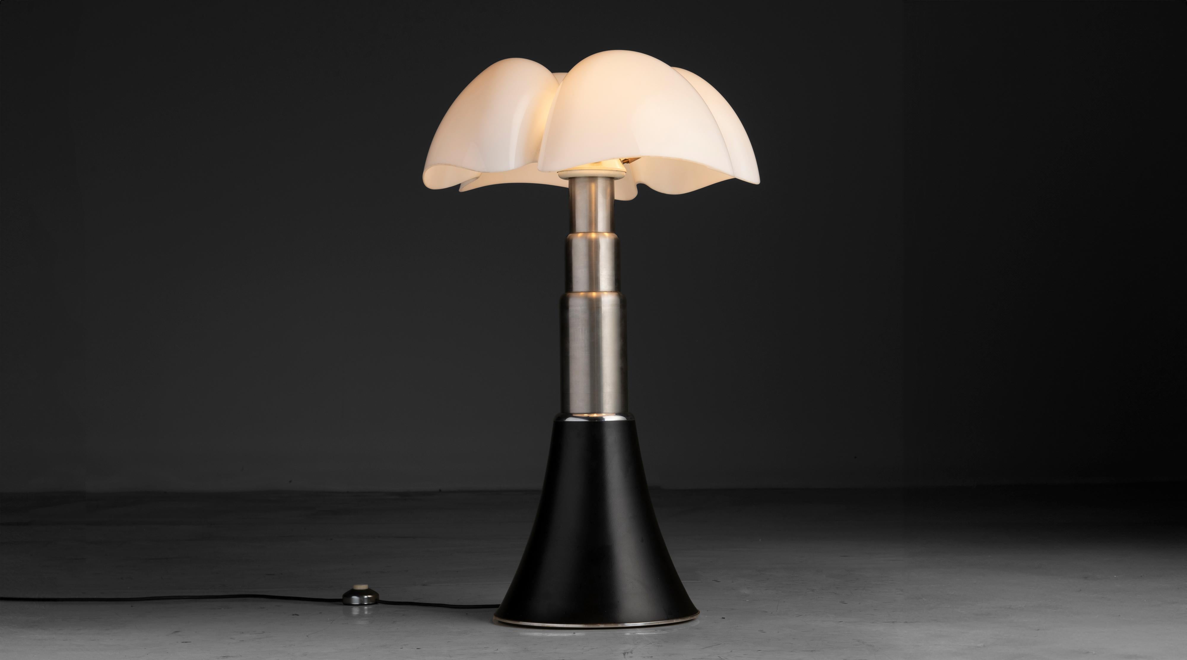 Modern Gae Aulenti Table Lamp, Italy, 1960