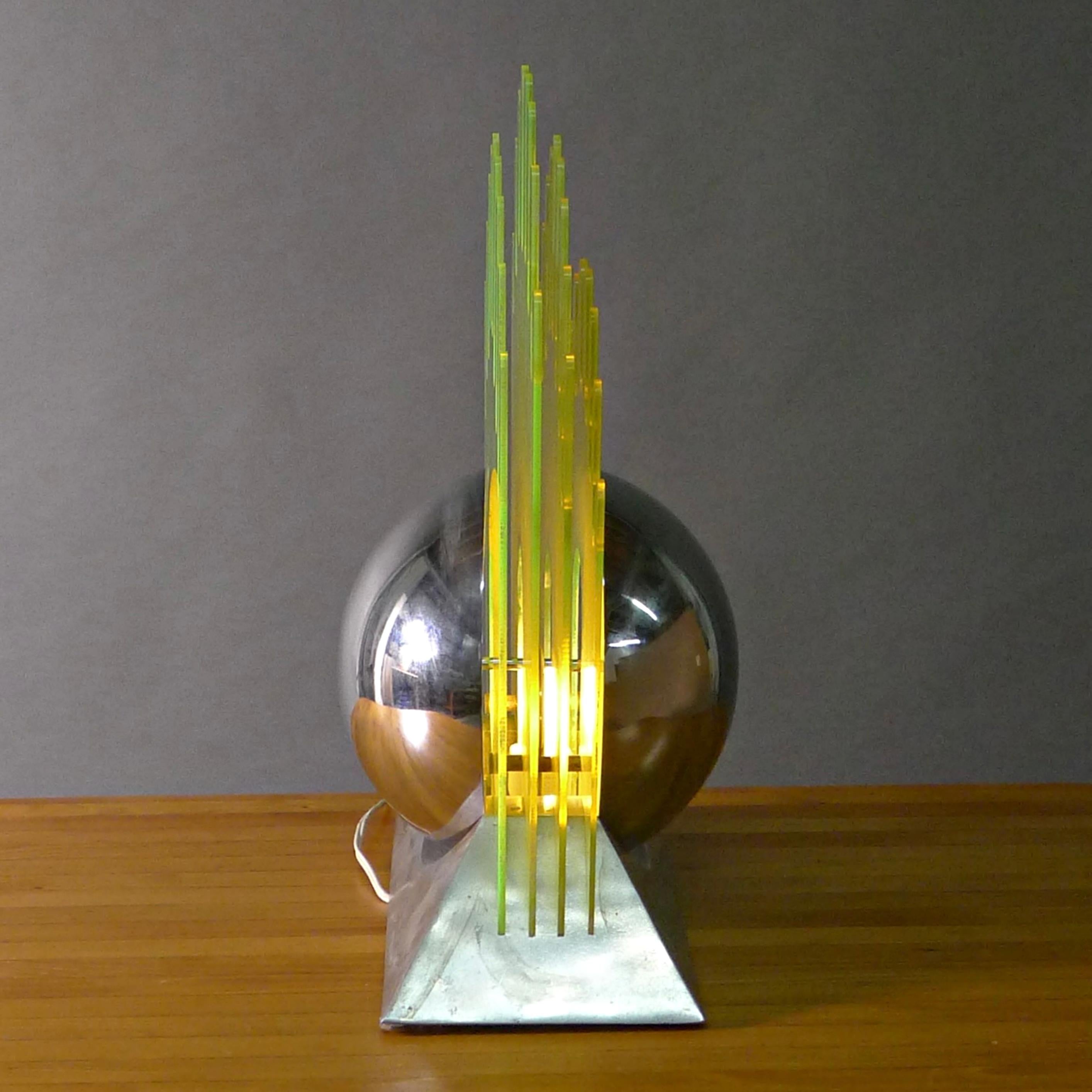 Late 20th Century Gae Aulenti, Table Lamp, yellow plexiglass and chromed metal, Italy, circa 1970 For Sale