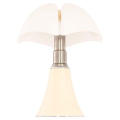 Lámparas de mesa Gae Aulenti Modelo Pipistrello Fabricadas por Martinelli Luce