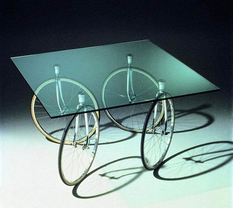 Gae Aulenti Table Model Tour Fontana Arte, Italy For Sale at 1stdibs