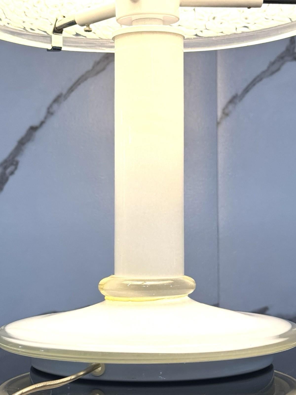 Gae Aulenti Vistosi Neverrino Murano’s Glass Table Lamp 1970.


Struttura in Vetro di Murano, articolo in buone condizioni conservative, non vi è alcun difetto strutturale da segnalare. (vedi foto)


Altezza 43 cm

Diametro 26 cm



N.B. : NON