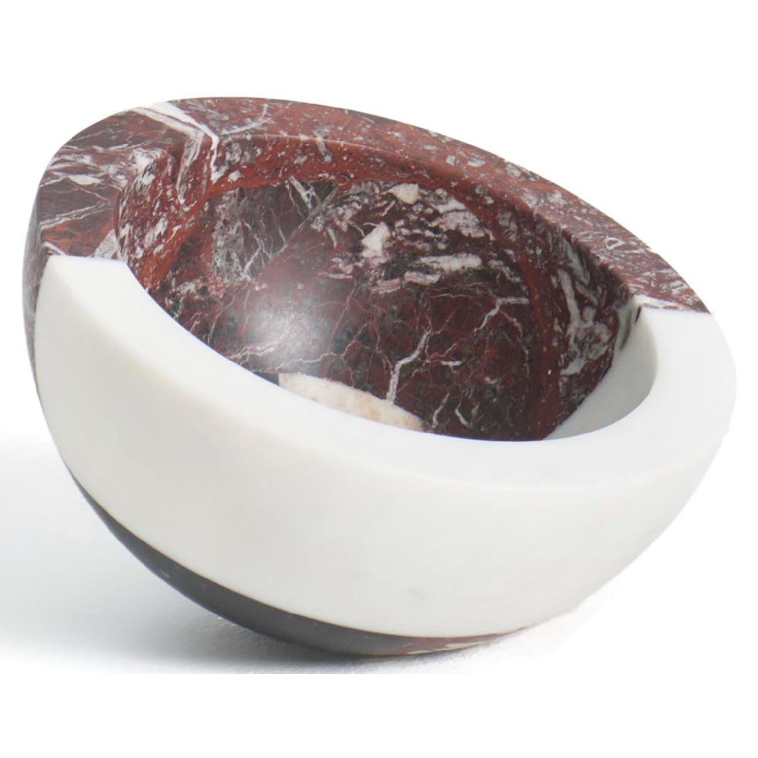 Gae large bowl by Arthur Arbesser
Masters Collection
Dimensions: 22 x 12.7 cm
Materials: Nero Marquinia, Arabescato Vagli Filo Rosso, Bianco Michelangelo, Rosso Levanto

The history of design – often a synonym for project or plan – guides us