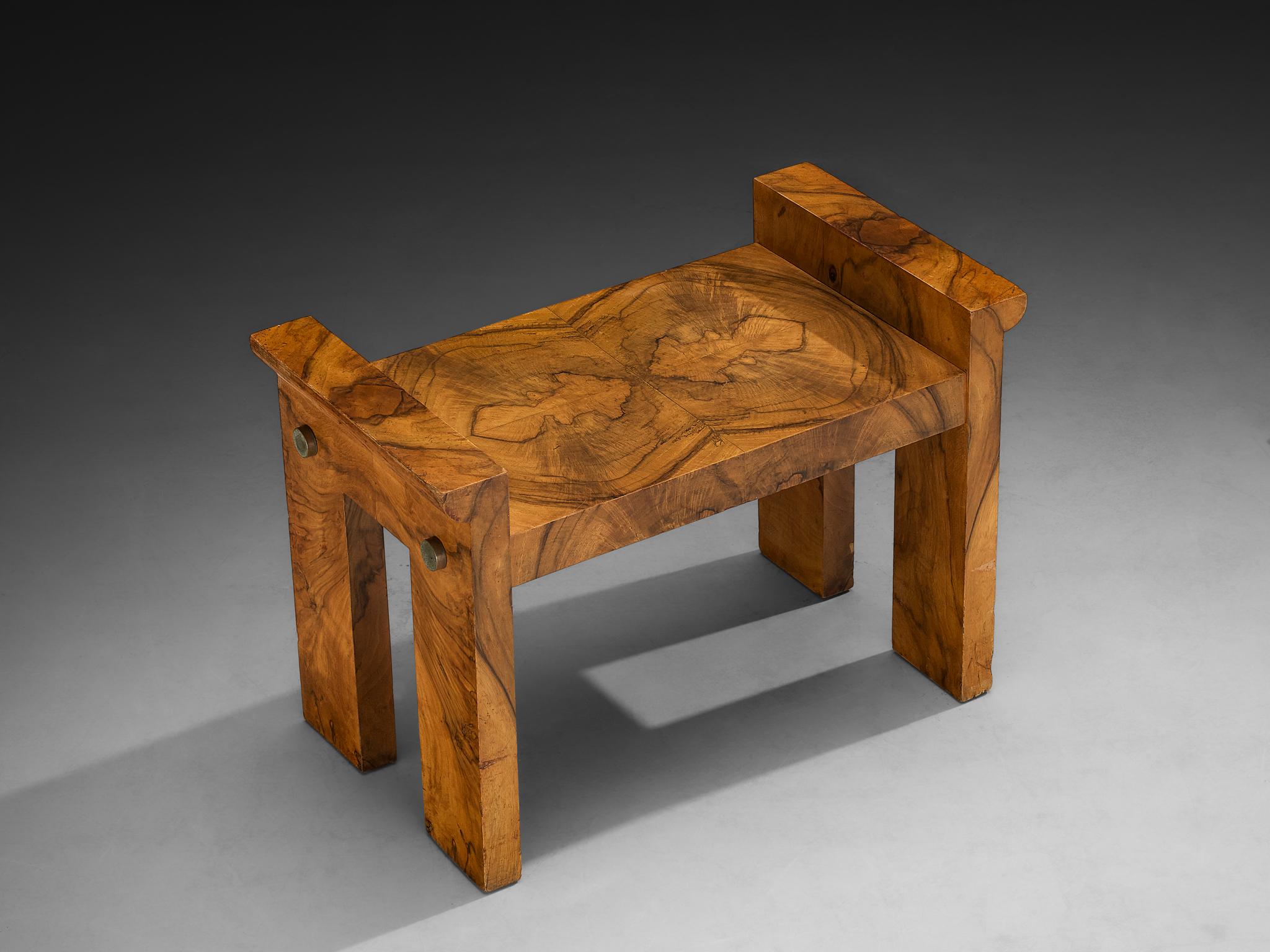 Gaetano Borsani für Atelier di Varedo Waschtischgarnitur mit Hocker in Nussbaum Wurzelholz im Angebot 3
