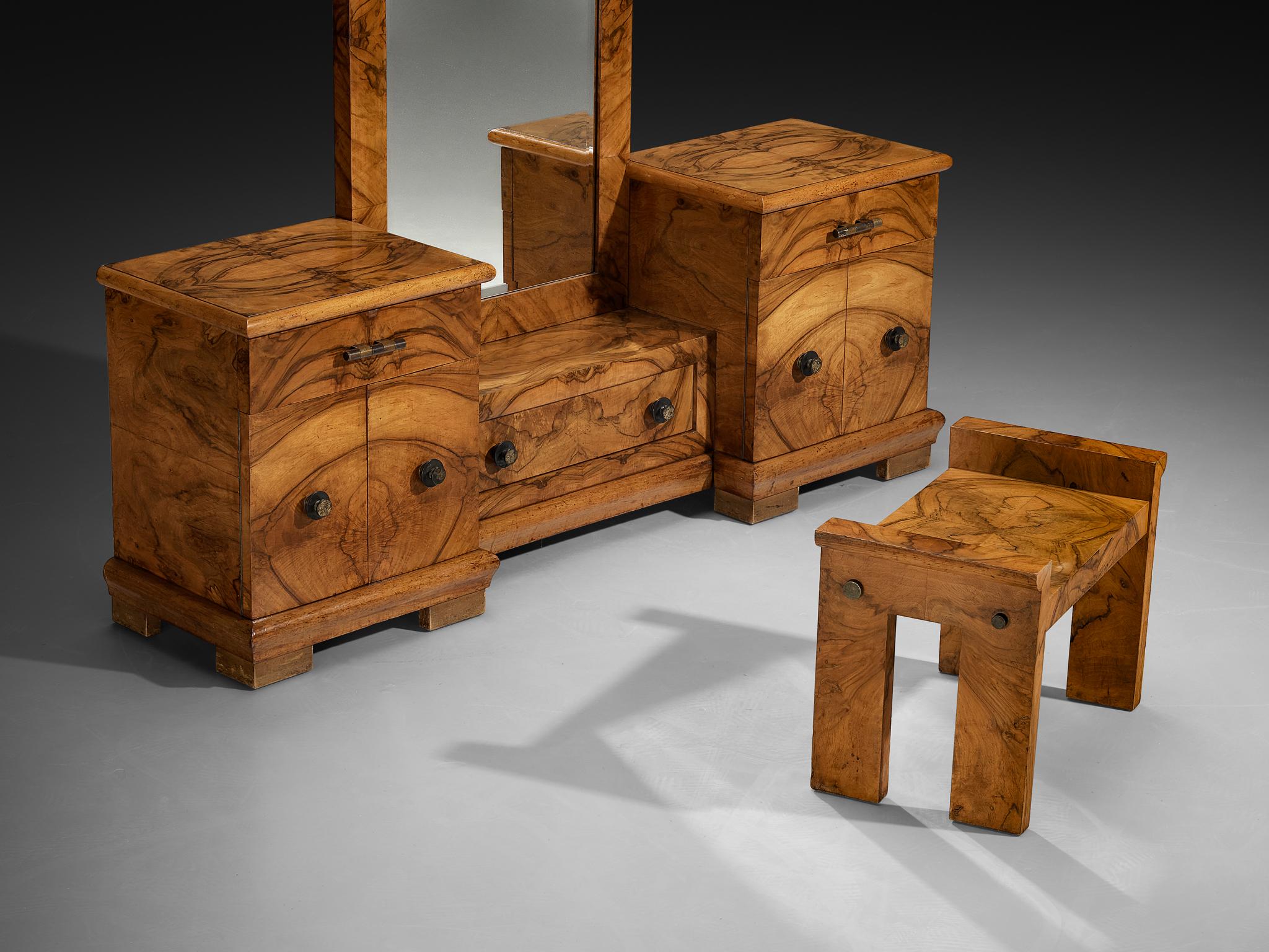 Gaetano Borsani para Atelier di Varedo Tocador con taburete en nogal Burl Art Decó en venta