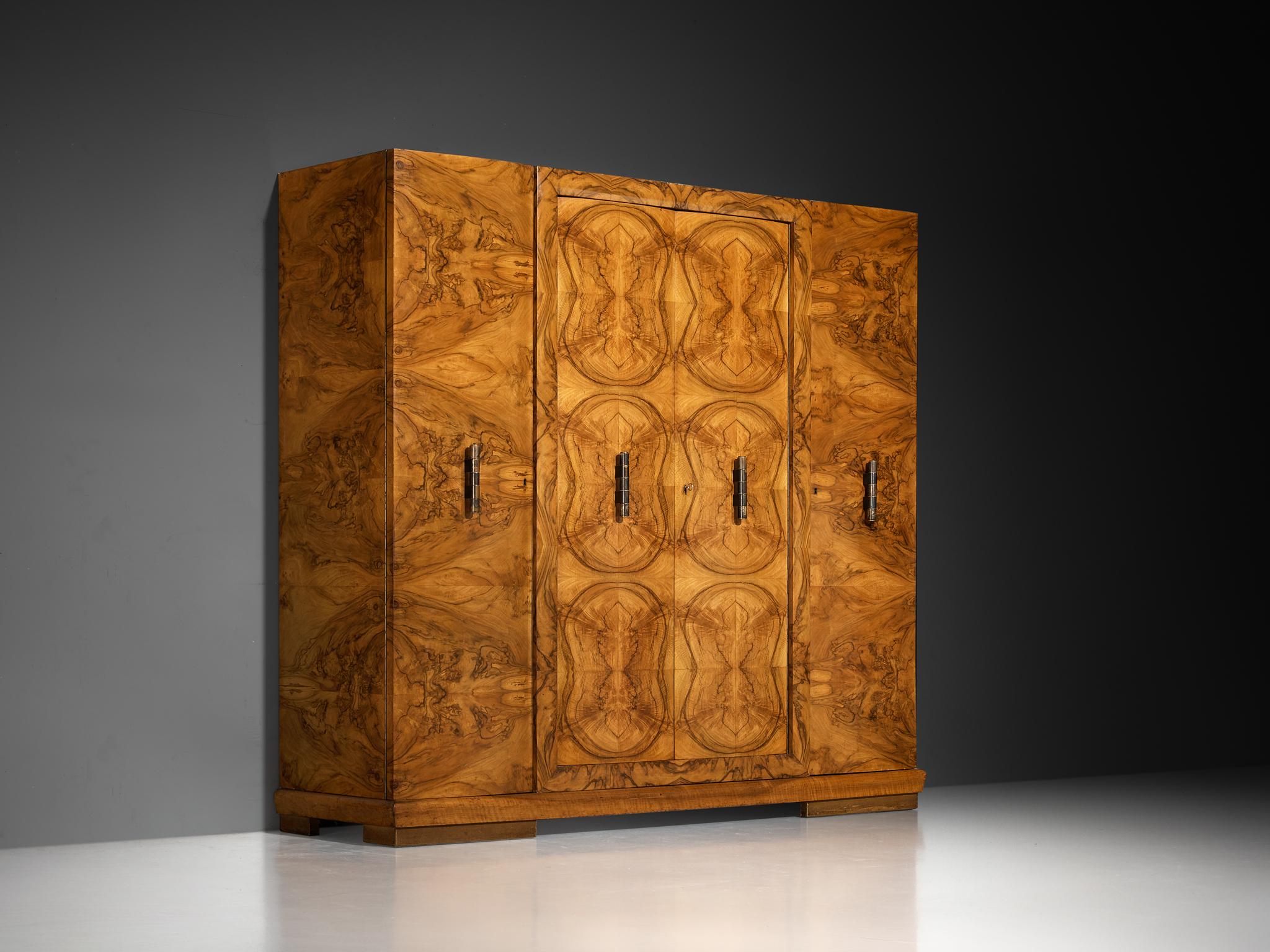 Gaetano Borsani per Atelier Borsani Varedo Armadio o Credenza in vendita 3