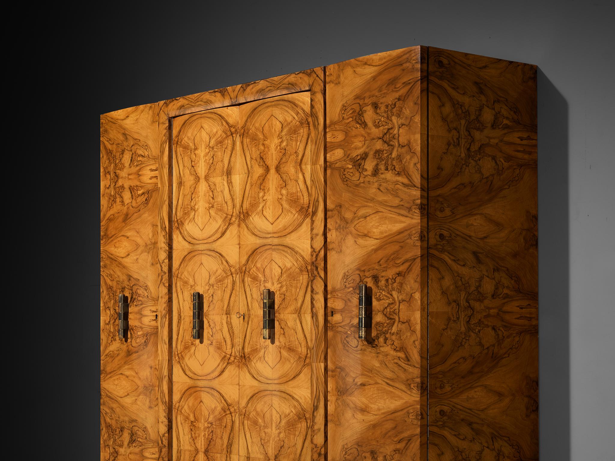 Gaetano Borsani per Atelier Borsani Varedo Armadio o Credenza in vendita 1