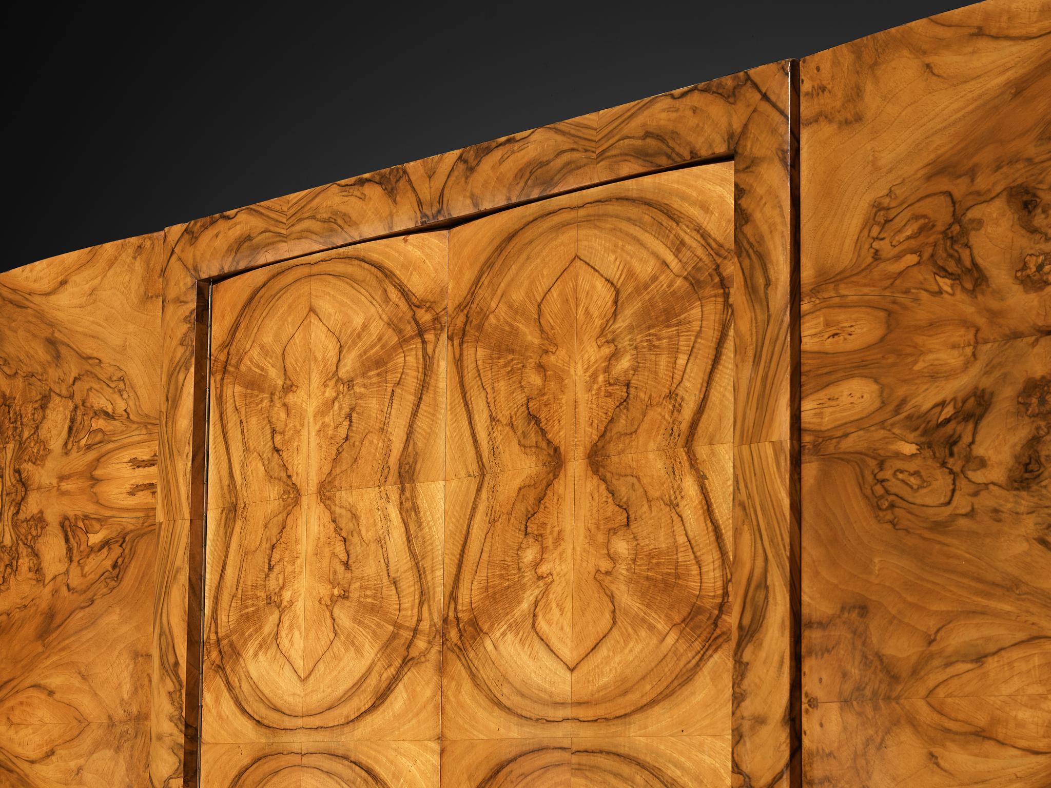 Gaetano Borsani per Atelier Borsani Varedo Armadio o Credenza in vendita 2