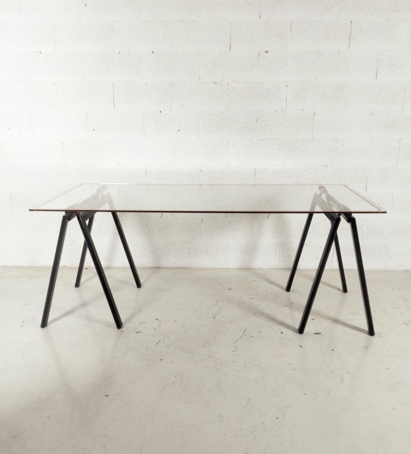 Schreibtisch aus Glas von Gaetano von Gae Aulenti für Zanotta, 70er-Jahre (Italienisch) im Angebot