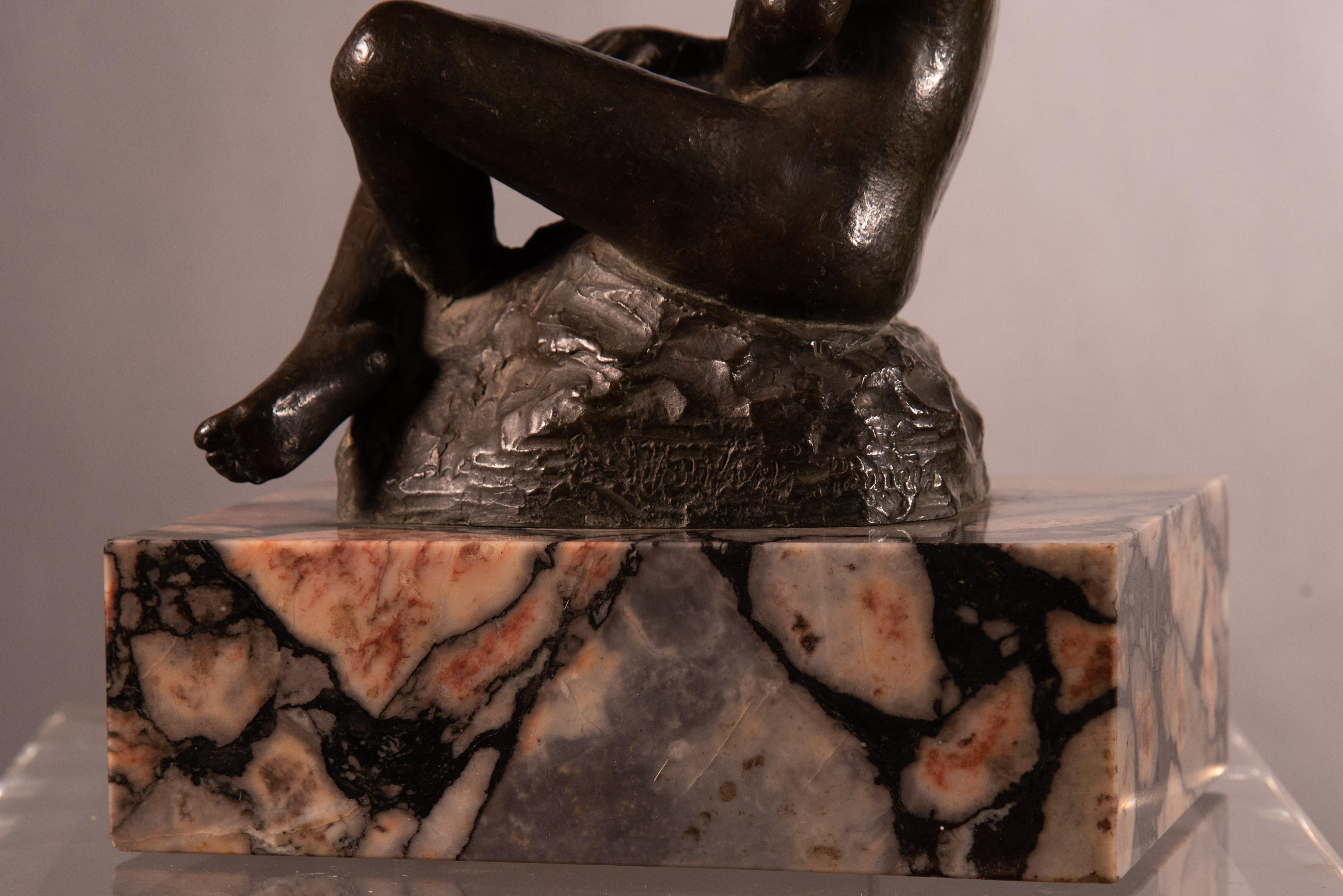 Scultura in bronzo firmata Art Decò degli anni '20, nudo di donna in vendita 6
