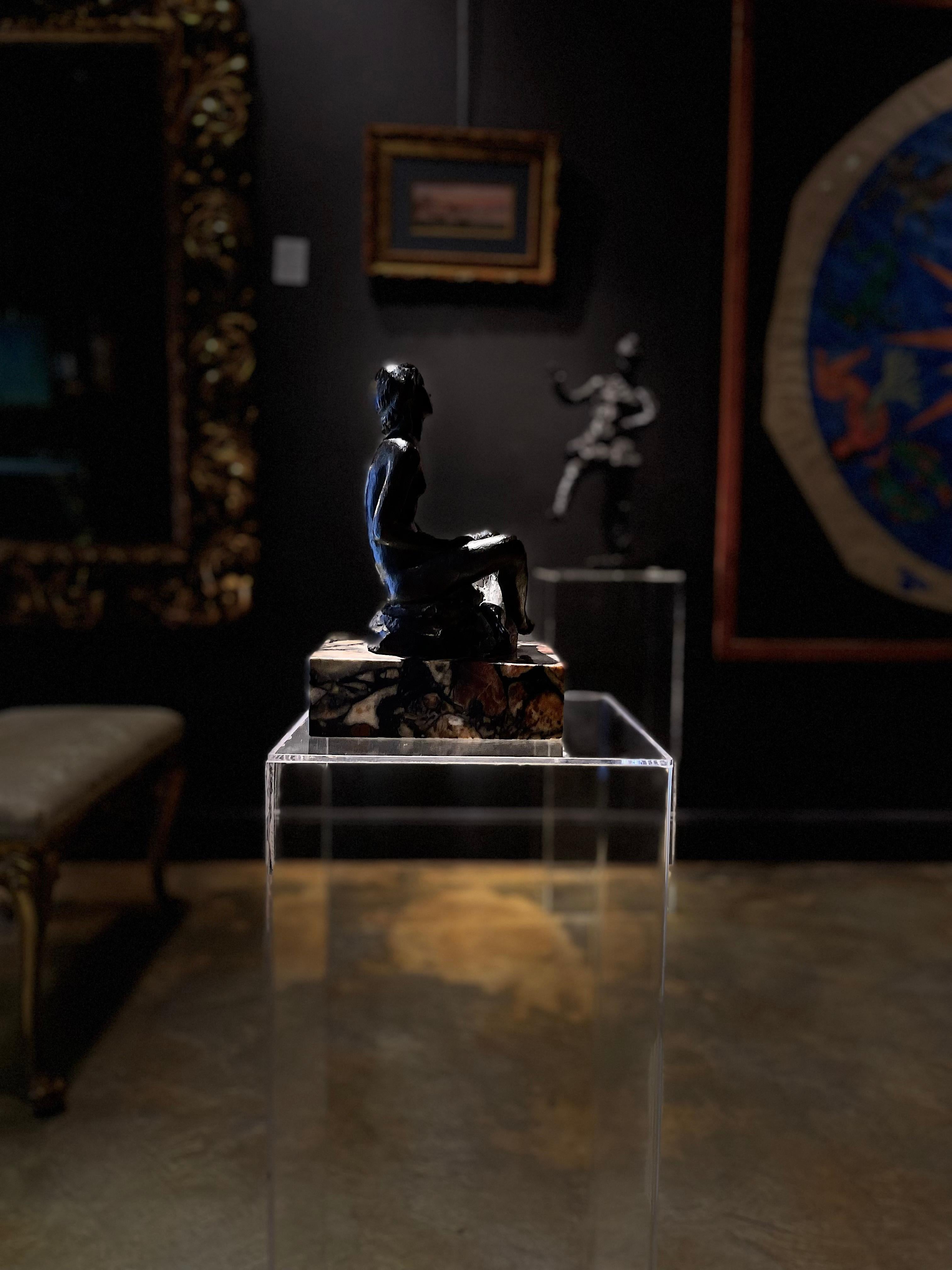 Scultura in bronzo firmata Art Decò degli anni '20, nudo di donna in vendita 9